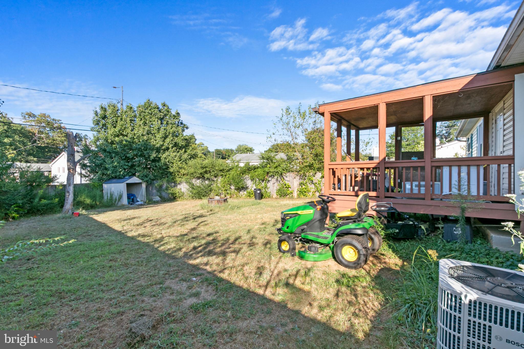 LAUREL - Residential