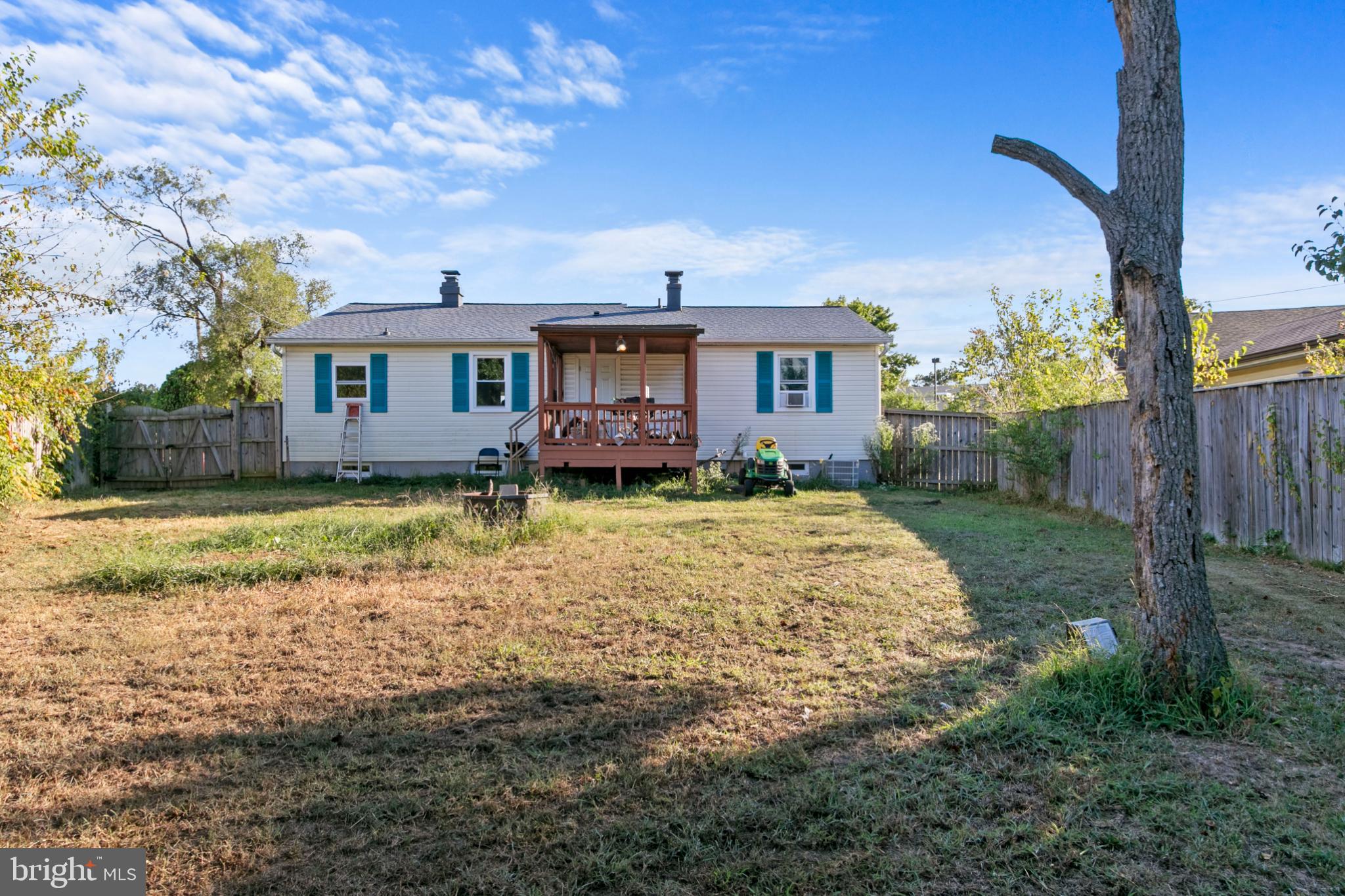 LAUREL - Residential