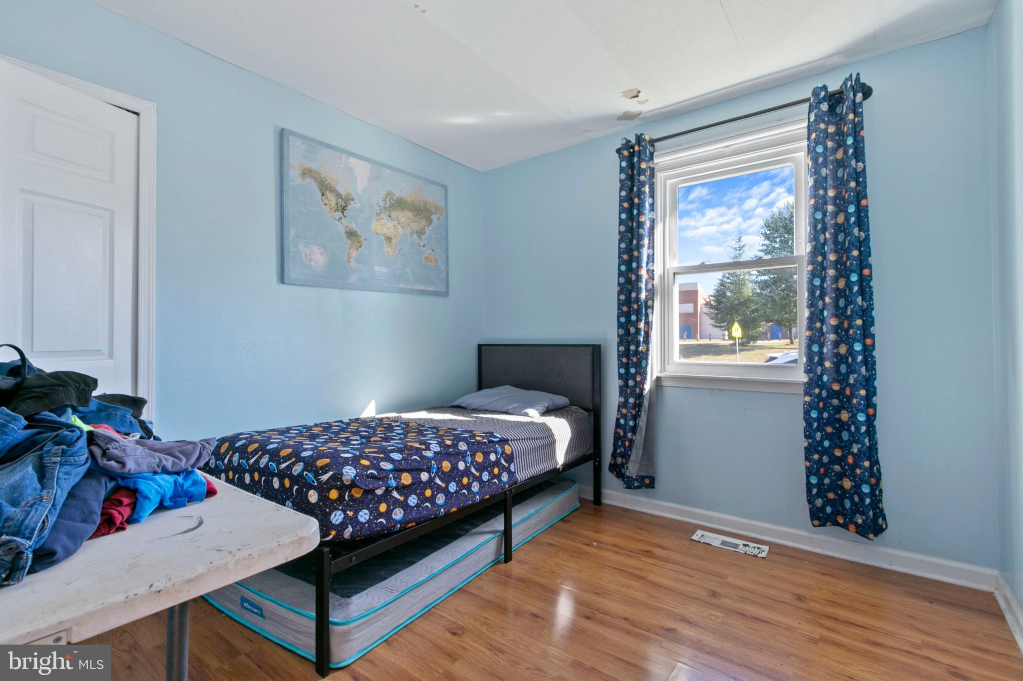 LAUREL - Residential