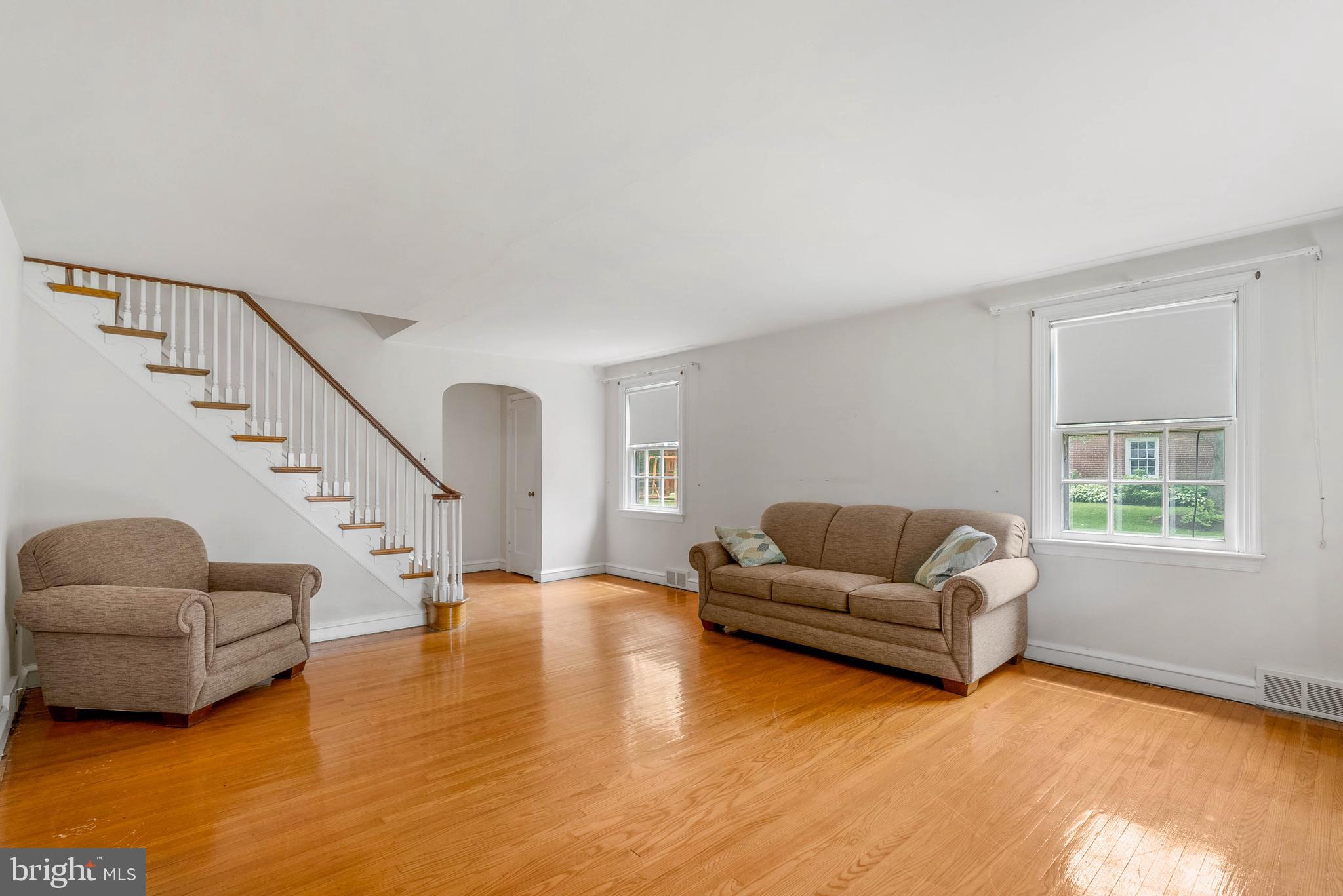 402 HAWTHORNE ROAD