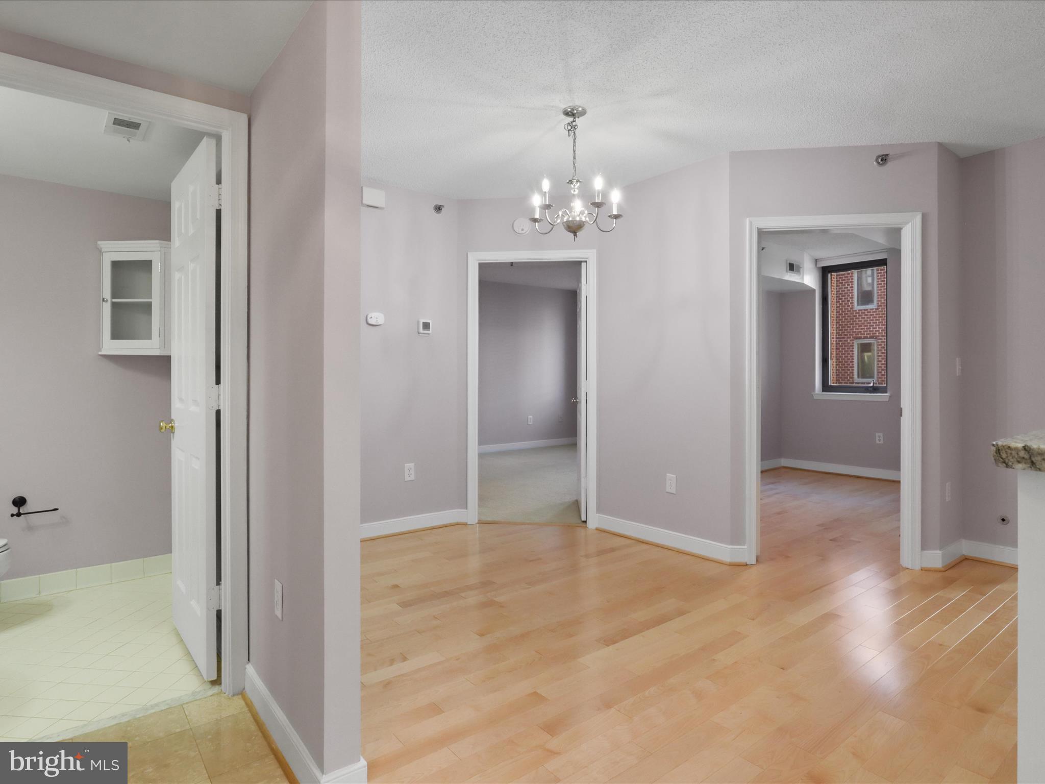 1050 N TAYLOR STREET 1-407