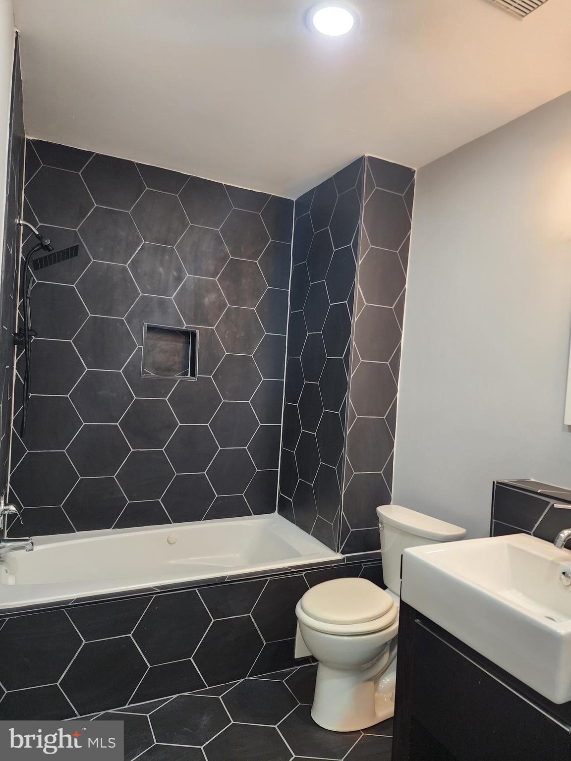 CARMODY HILLS - Residential