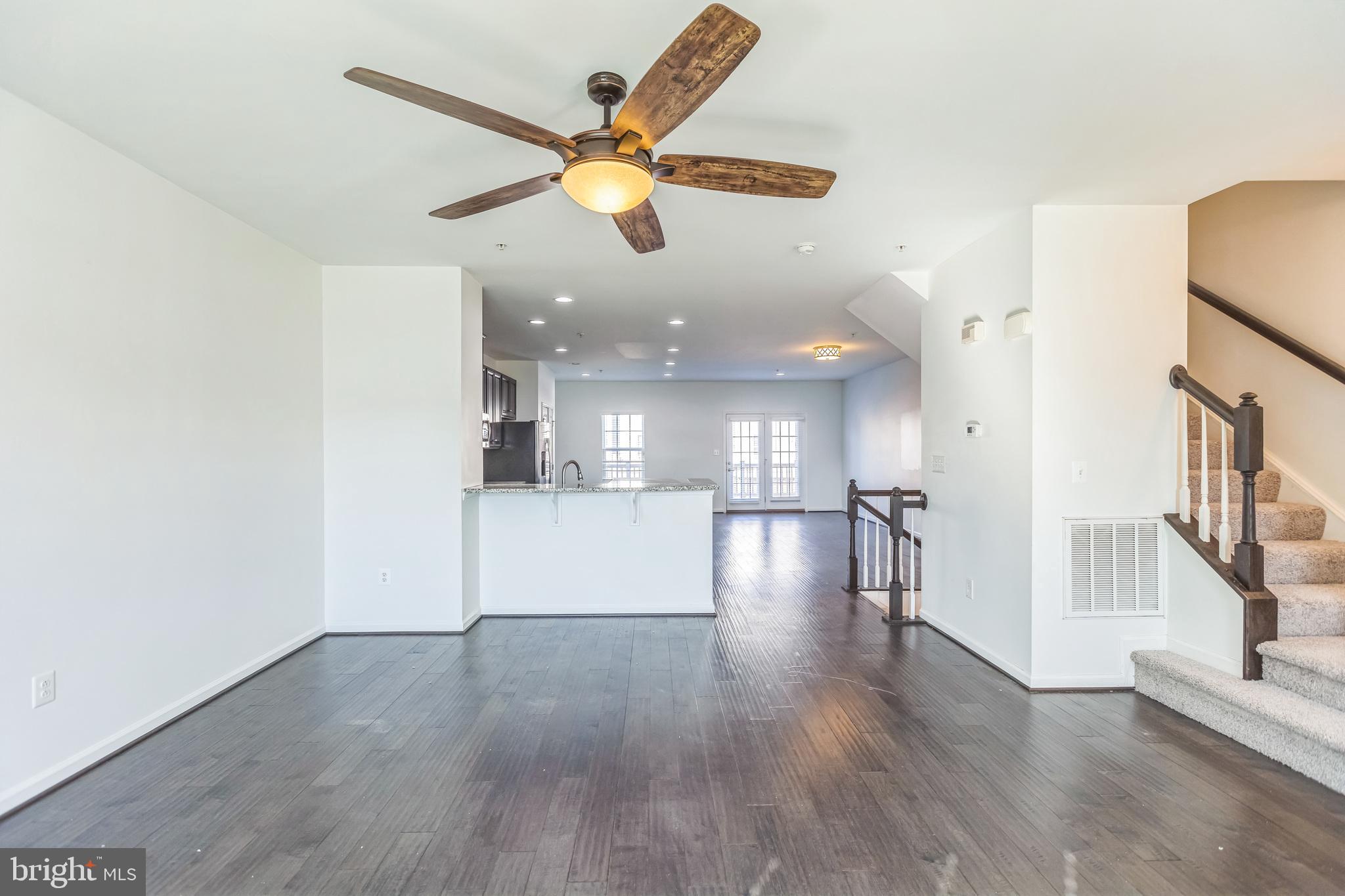 ADDISON ROAD SOUTH - Residential Lease