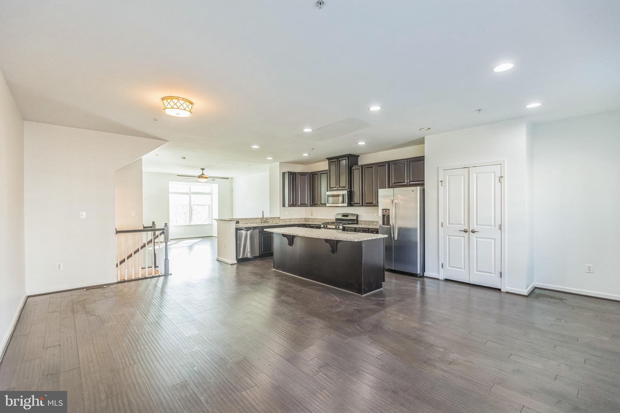 ADDISON ROAD SOUTH - Residential Lease