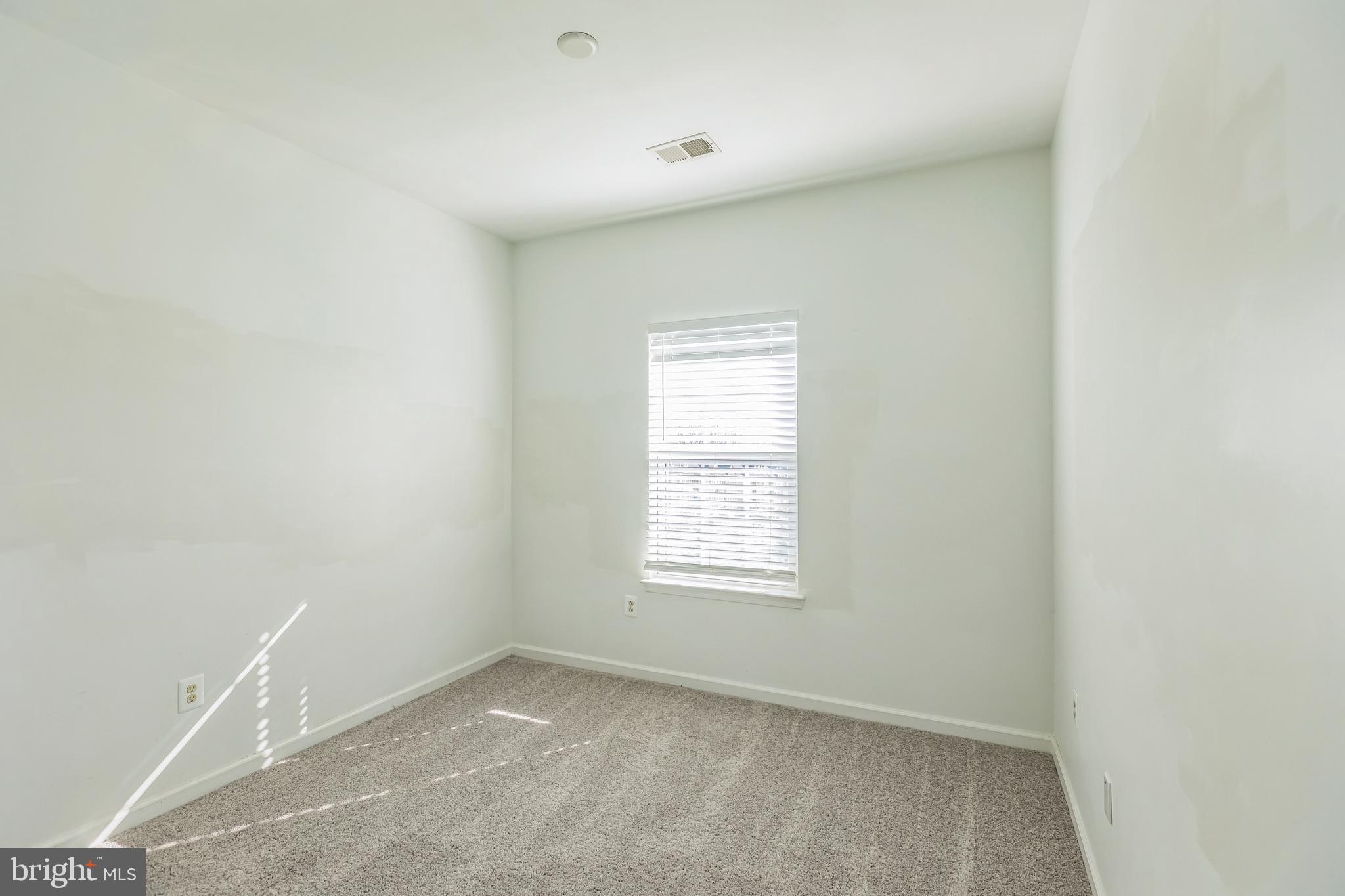 ADDISON ROAD SOUTH - Residential Lease