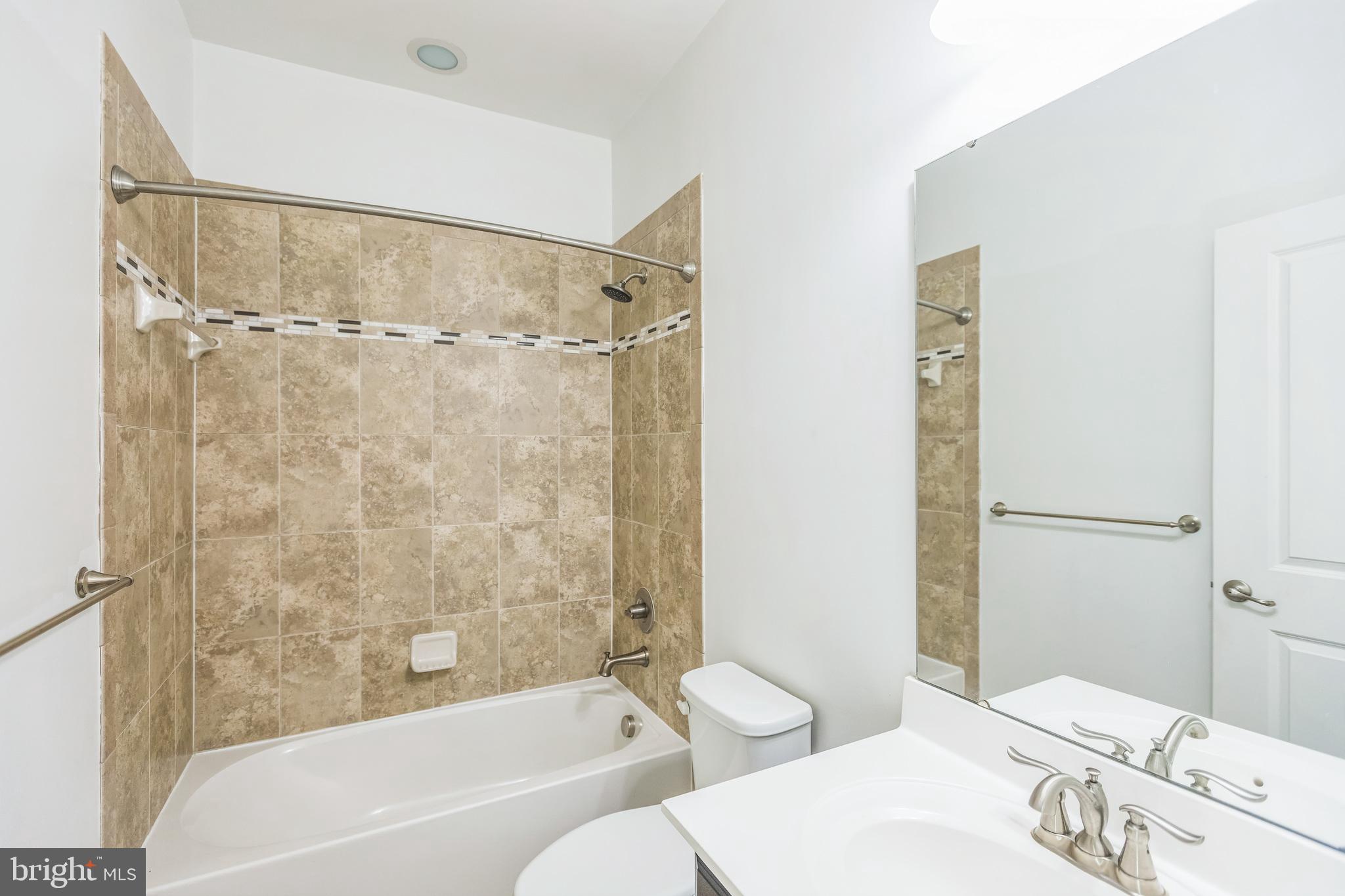 ADDISON ROAD SOUTH - Residential Lease