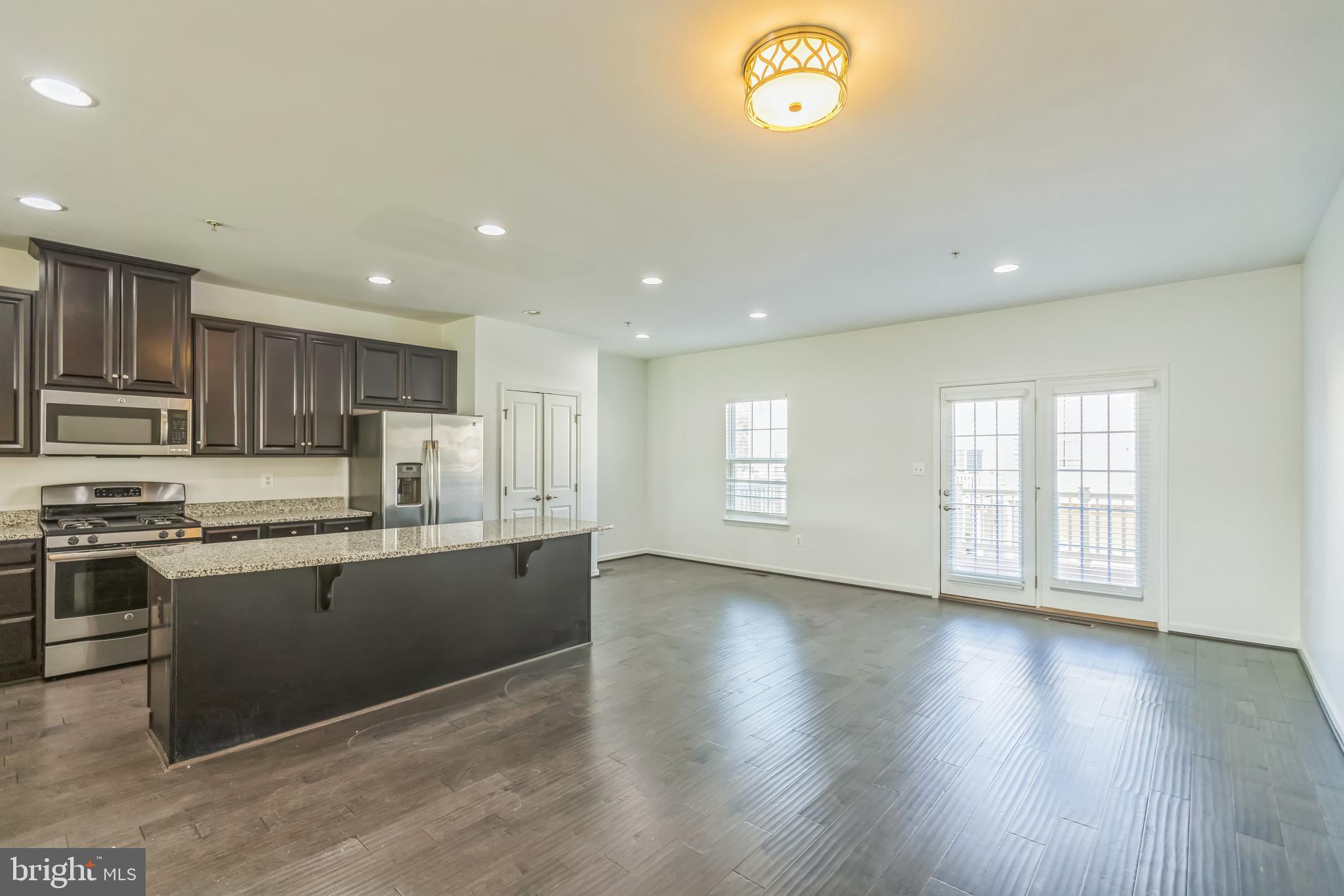 ADDISON ROAD SOUTH - Residential Lease