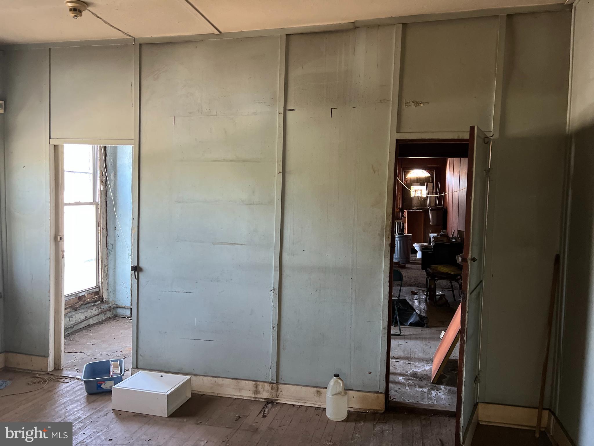 NORTH CENTRAL - Commercial Sale