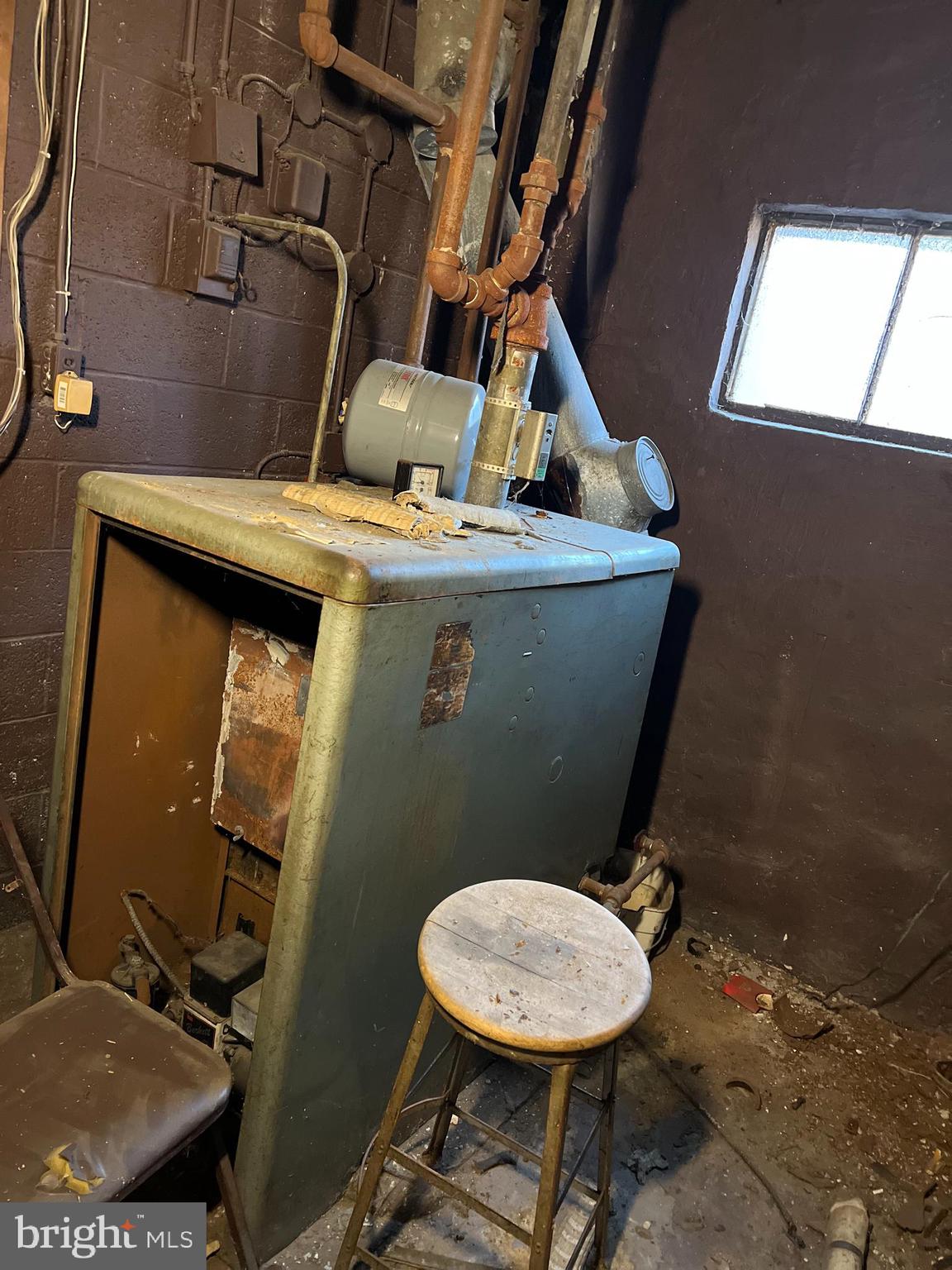 NORTH CENTRAL - Commercial Sale