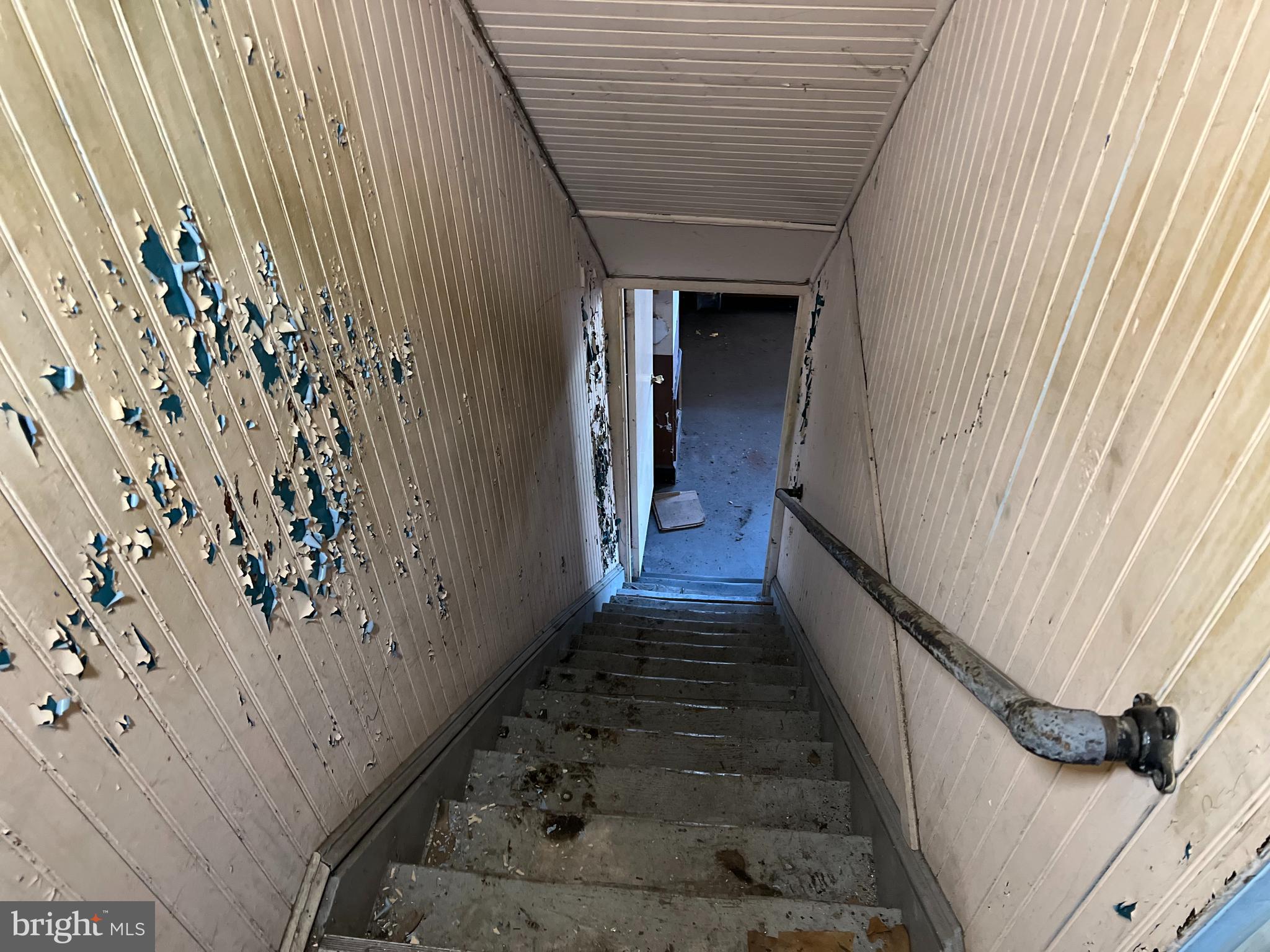 NORTH CENTRAL - Commercial Sale