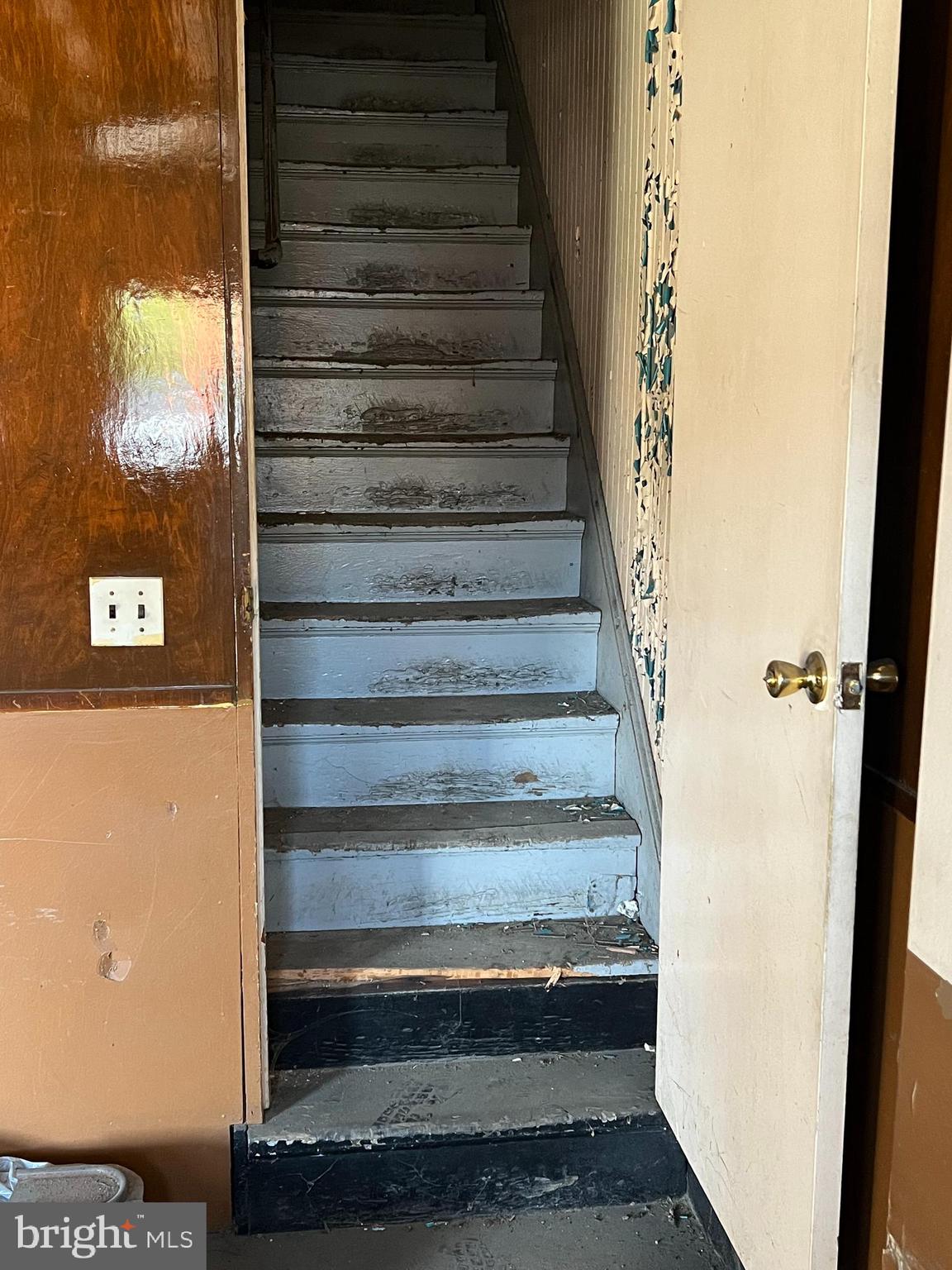 NORTH CENTRAL - Commercial Sale