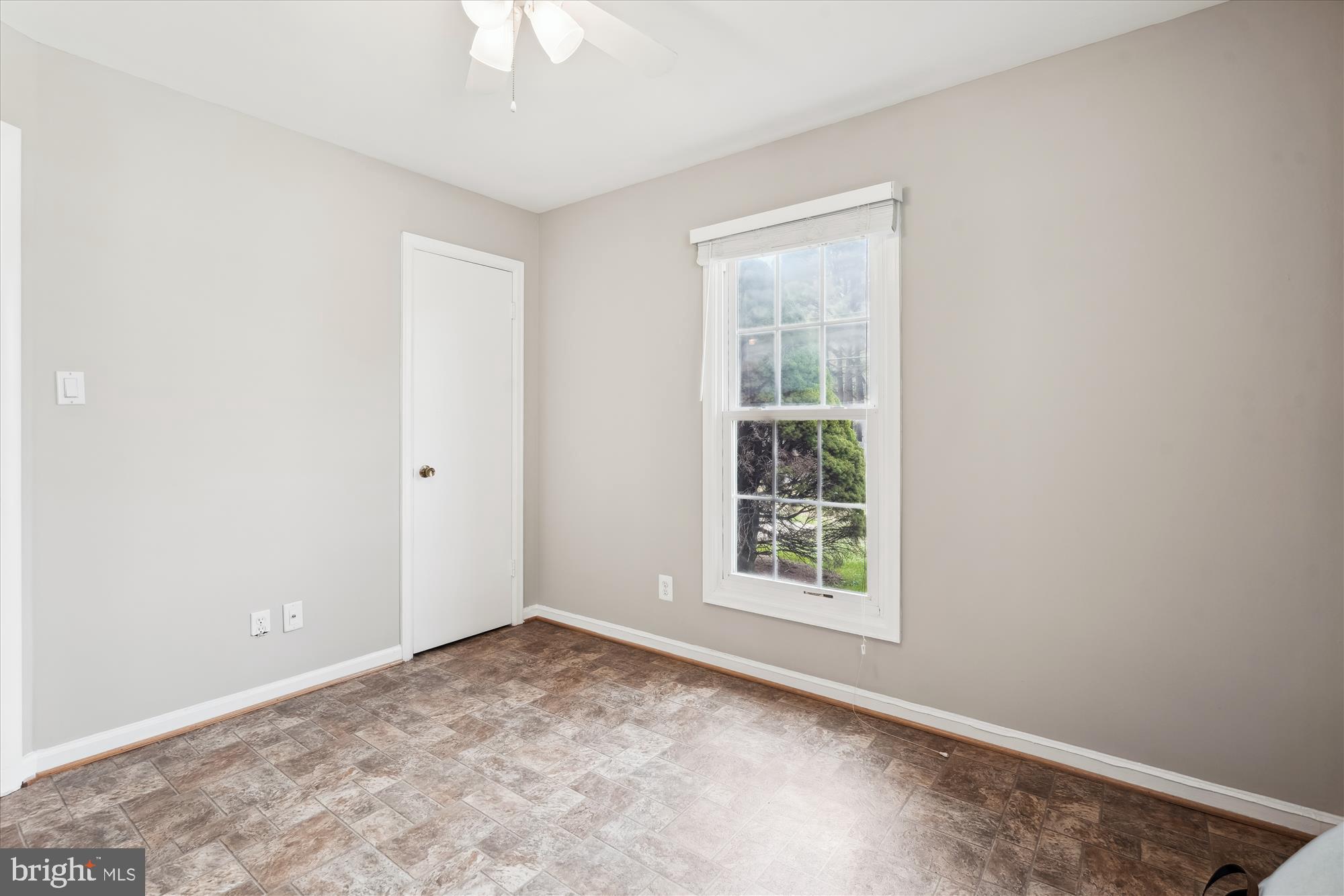 SANDY SPRING ESTATES - Residential