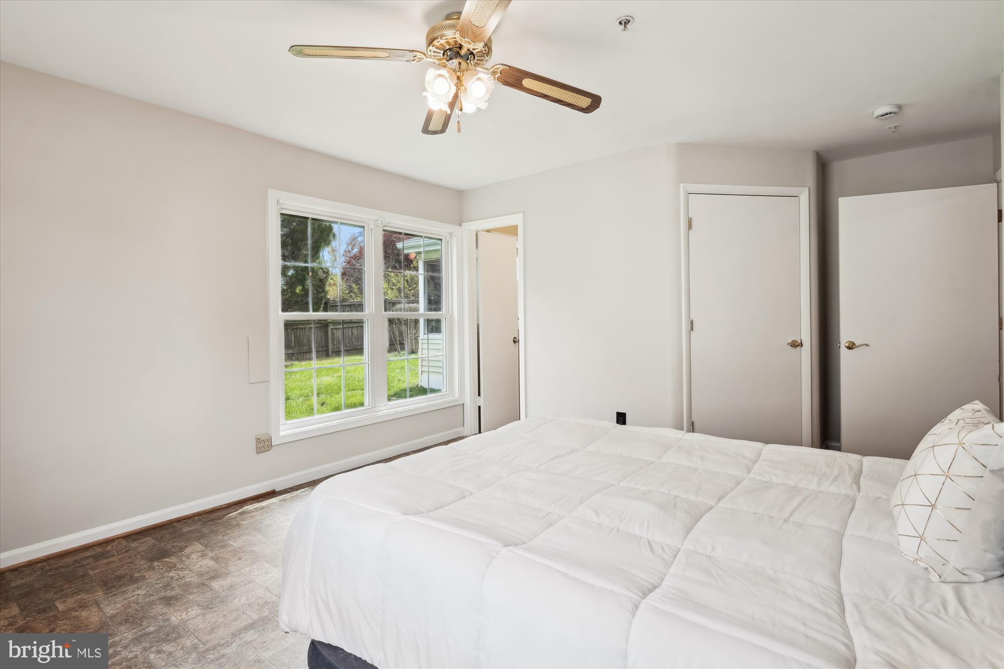 SANDY SPRING ESTATES - Residential