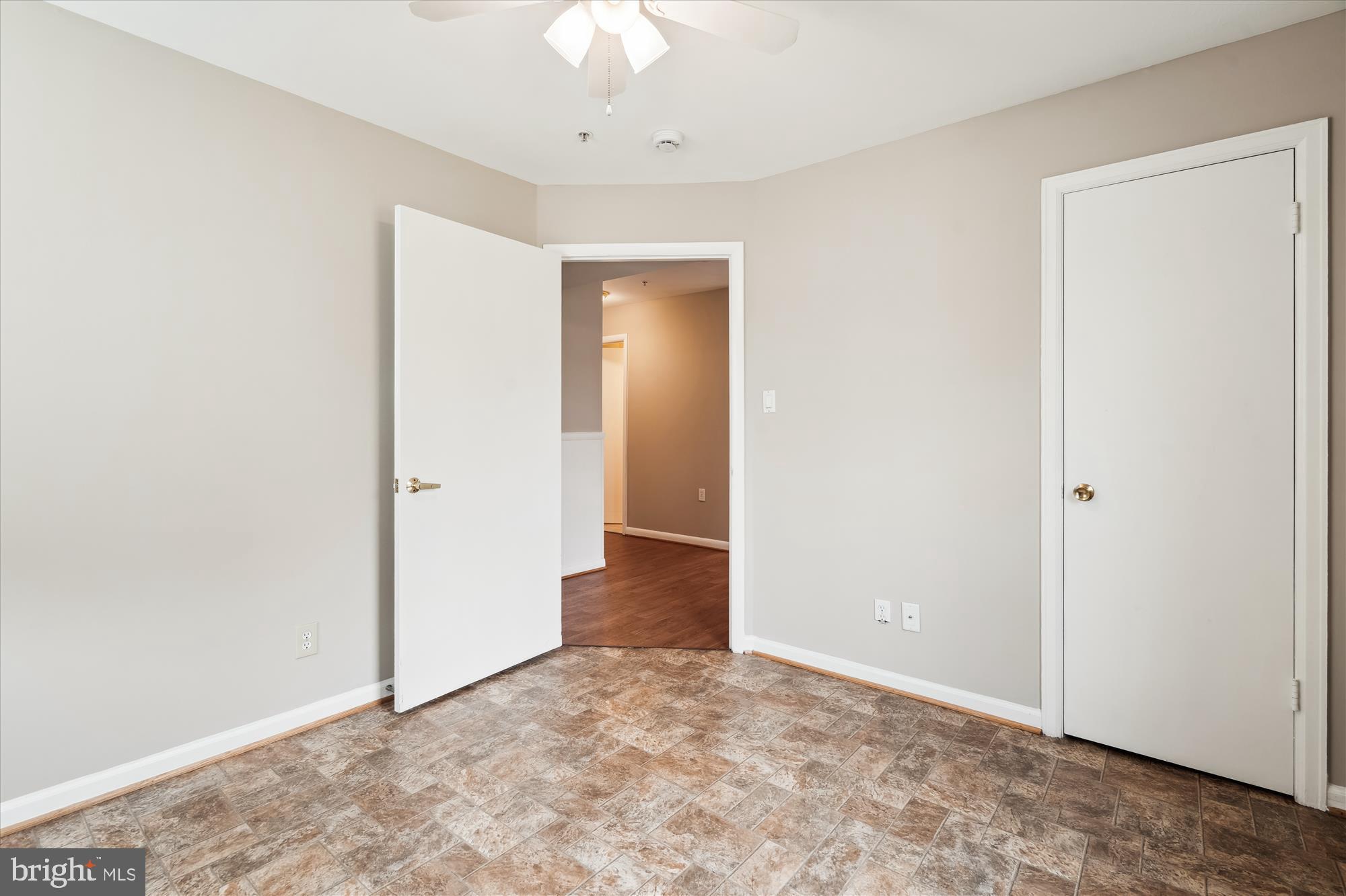 SANDY SPRING ESTATES - Residential