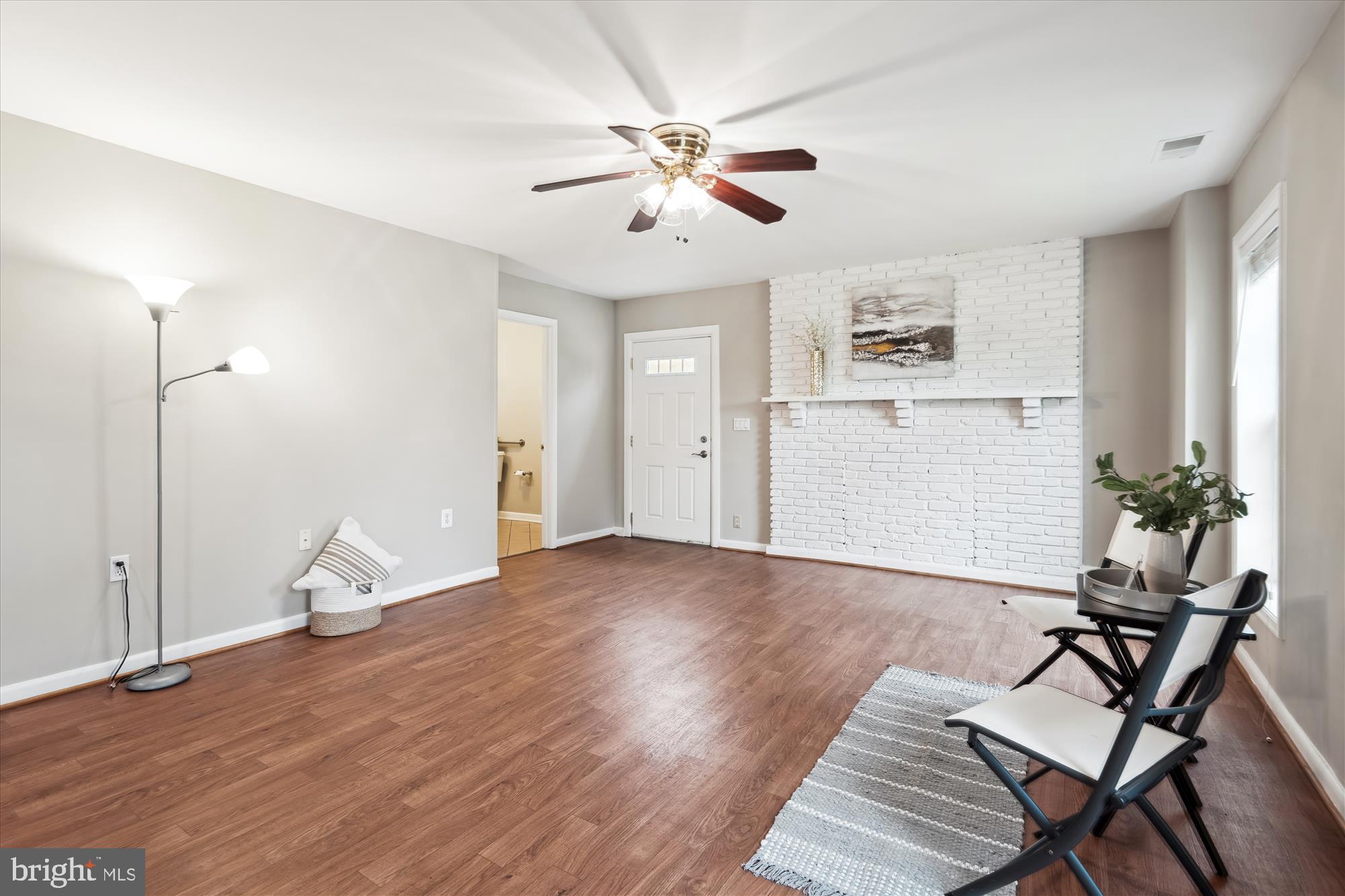 SANDY SPRING ESTATES - Residential