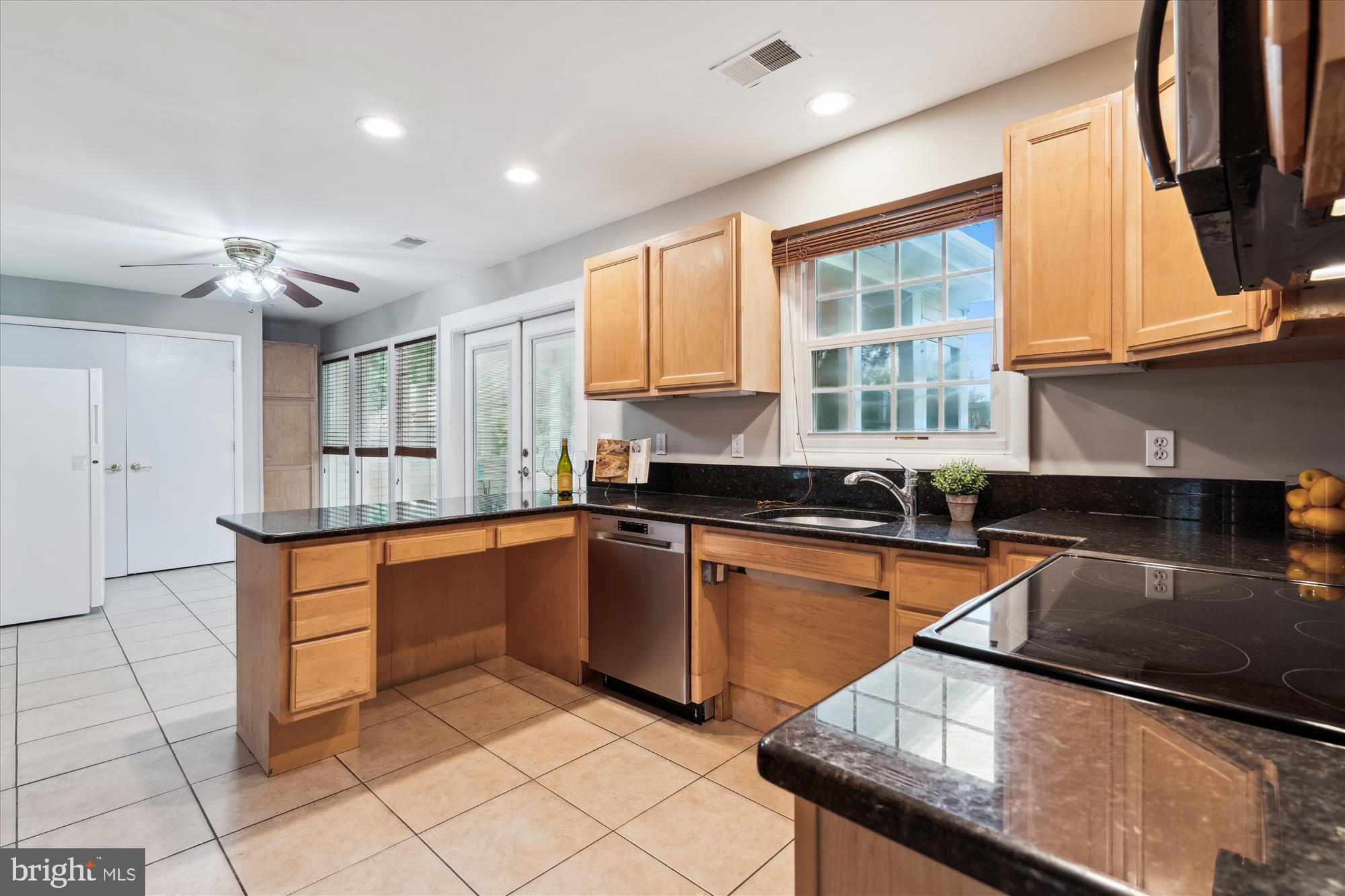 SANDY SPRING ESTATES - Residential