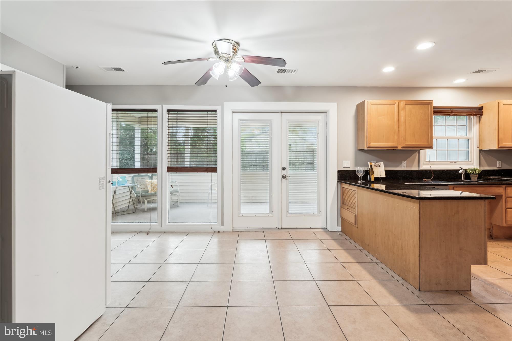 SANDY SPRING ESTATES - Residential