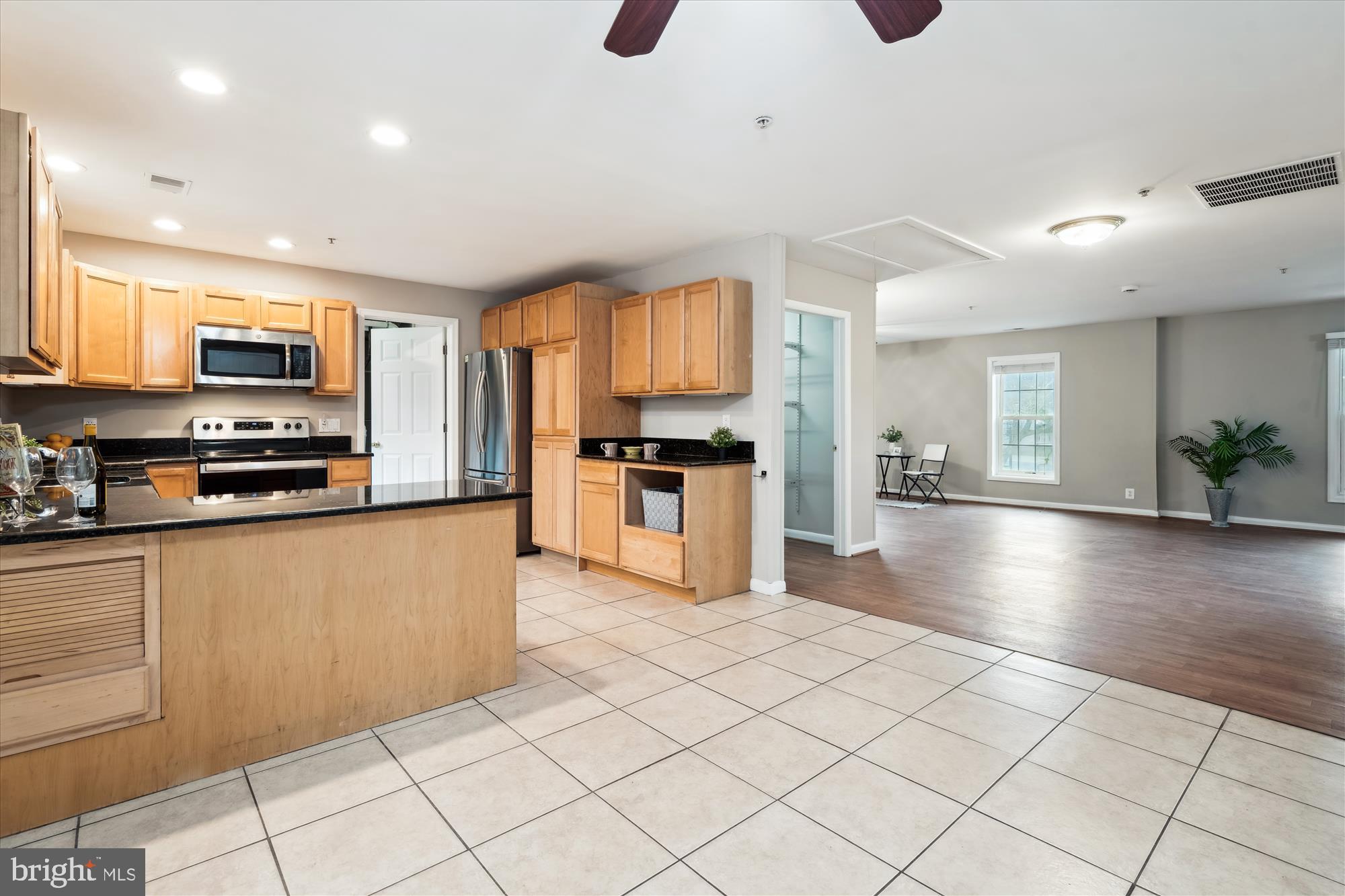 SANDY SPRING ESTATES - Residential