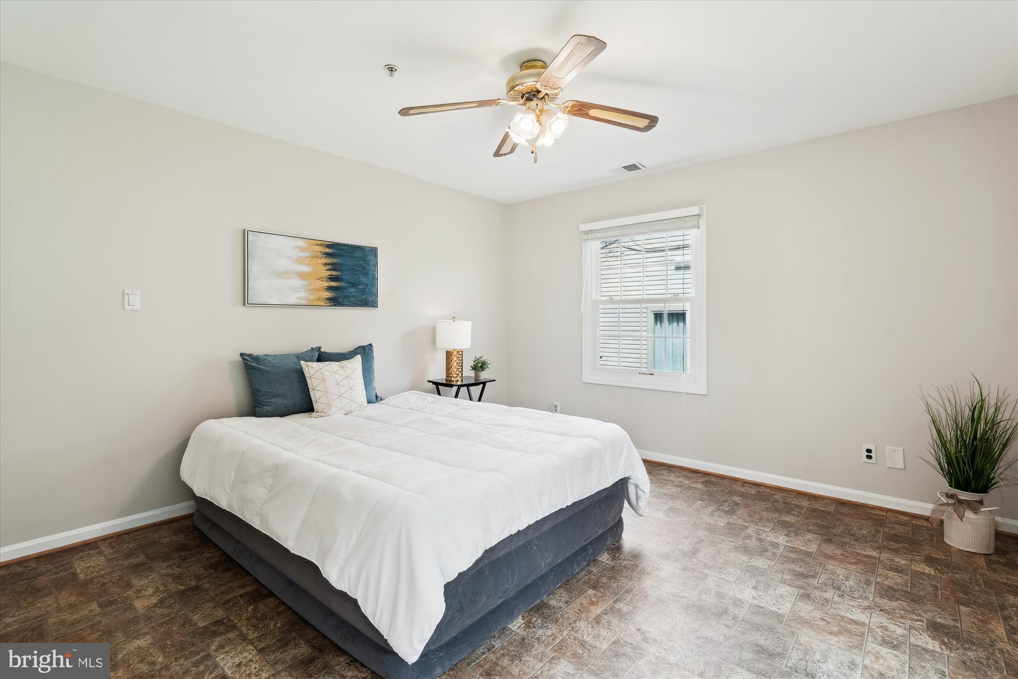 SANDY SPRING ESTATES - Residential