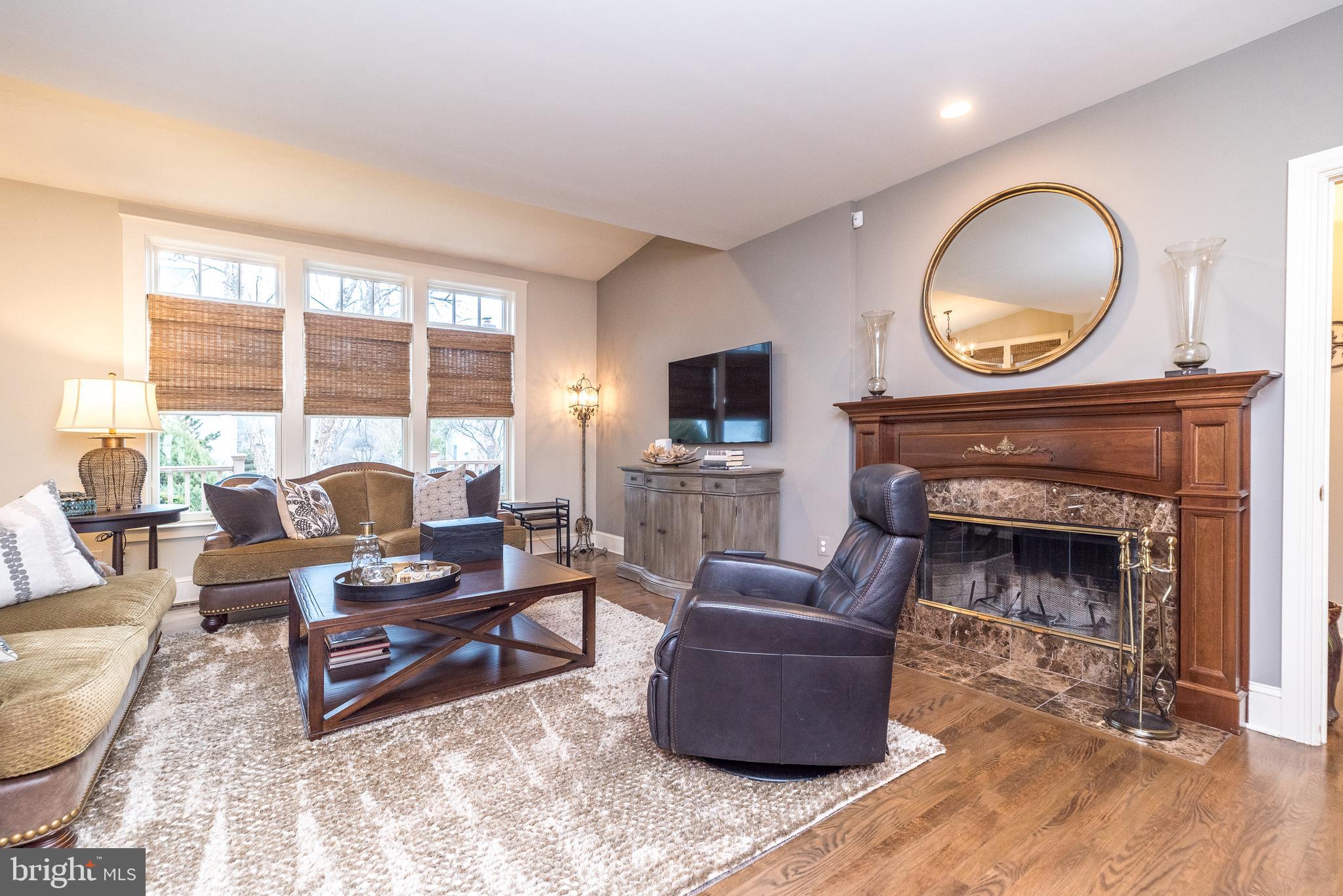 CROWN POINTE - Residential