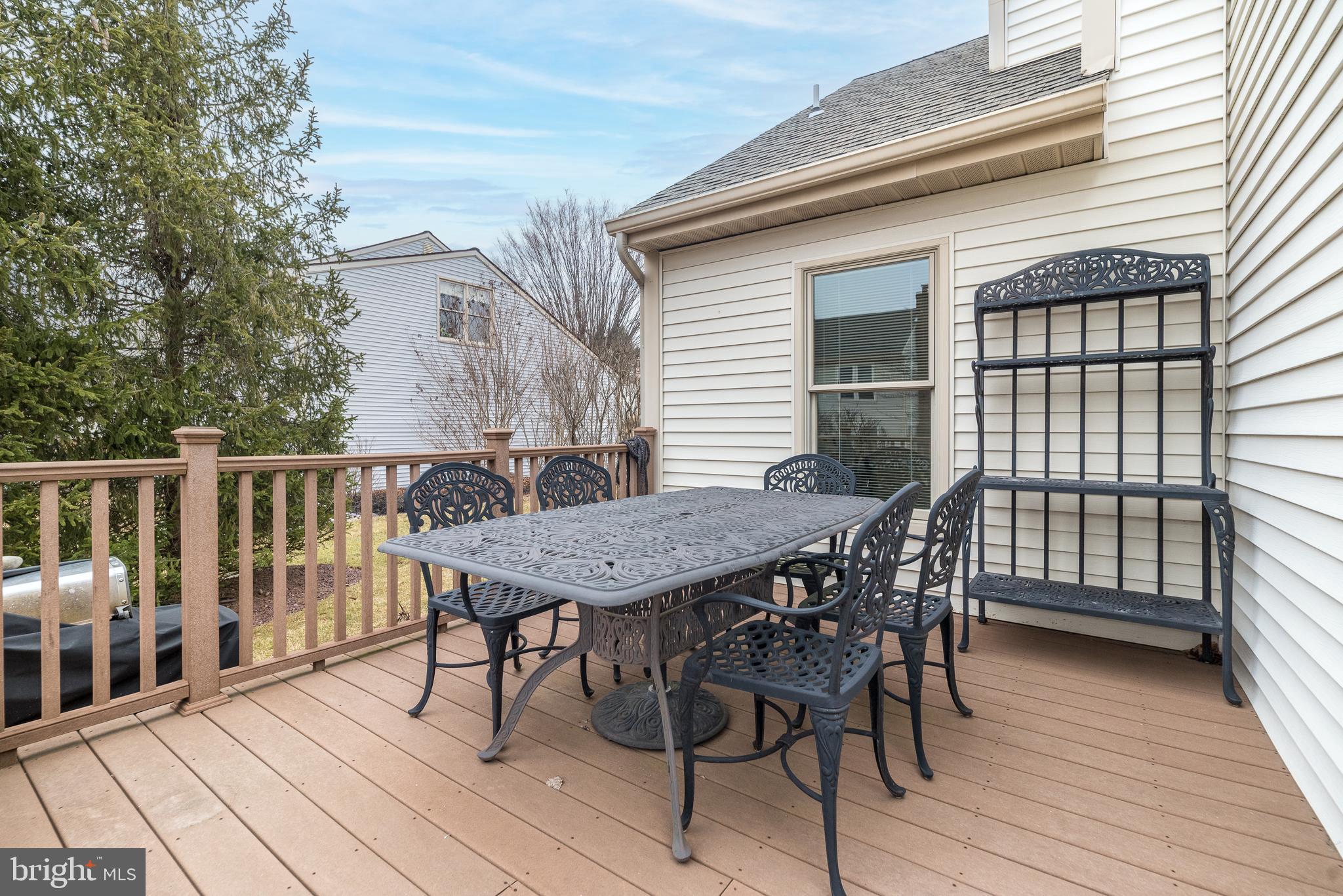 CROWN POINTE - Residential