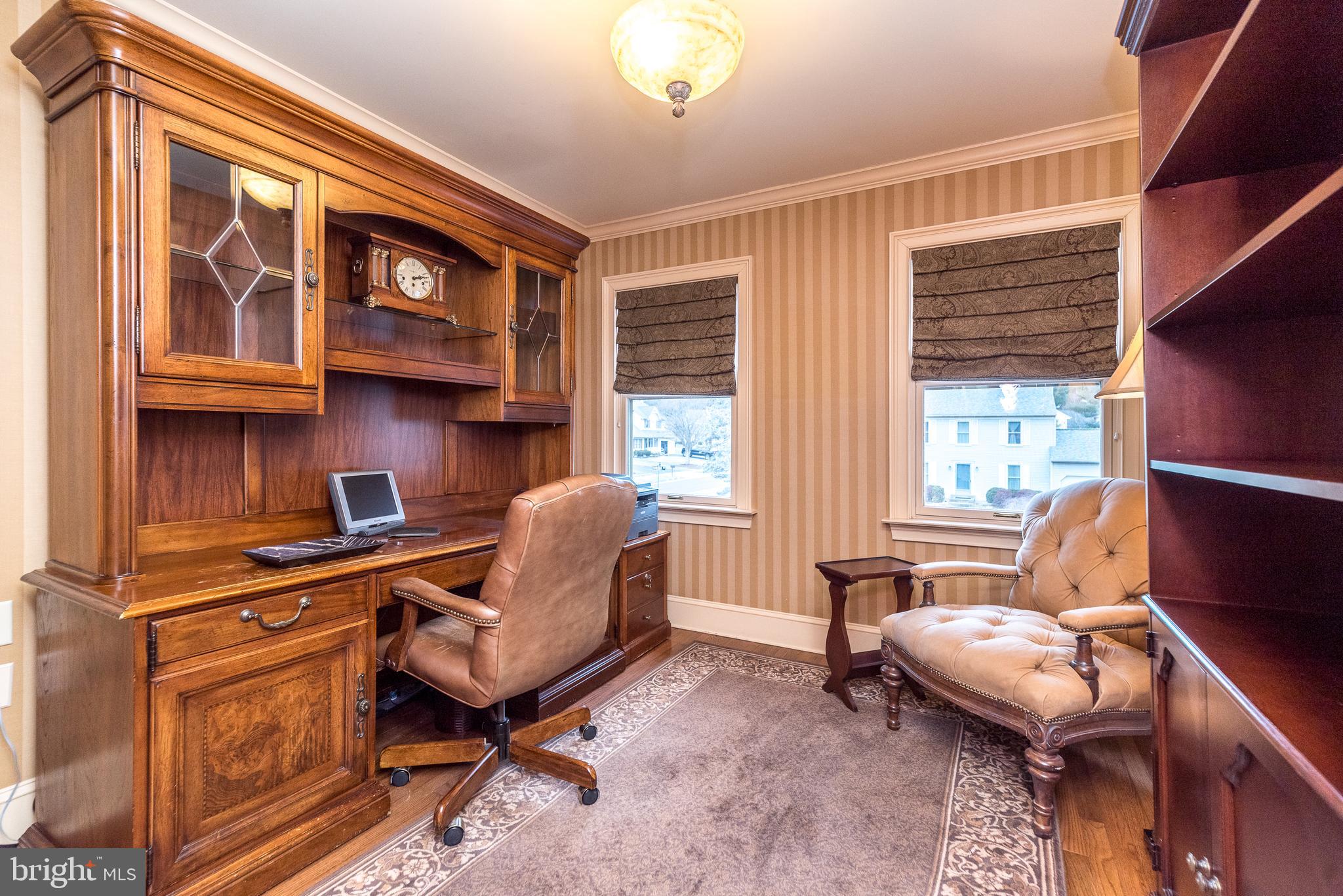 CROWN POINTE - Residential