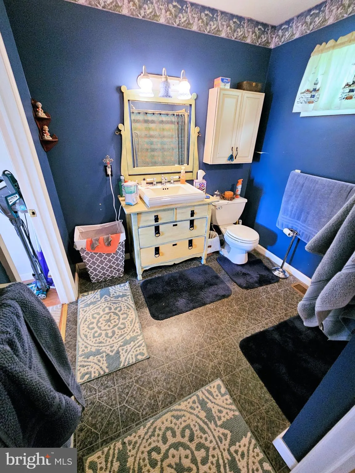 Reinholds, Pennsylvania 17569, United States, 6 Bedrooms Bedrooms, ,6 BathroomsBathrooms,Residential,Active,204343