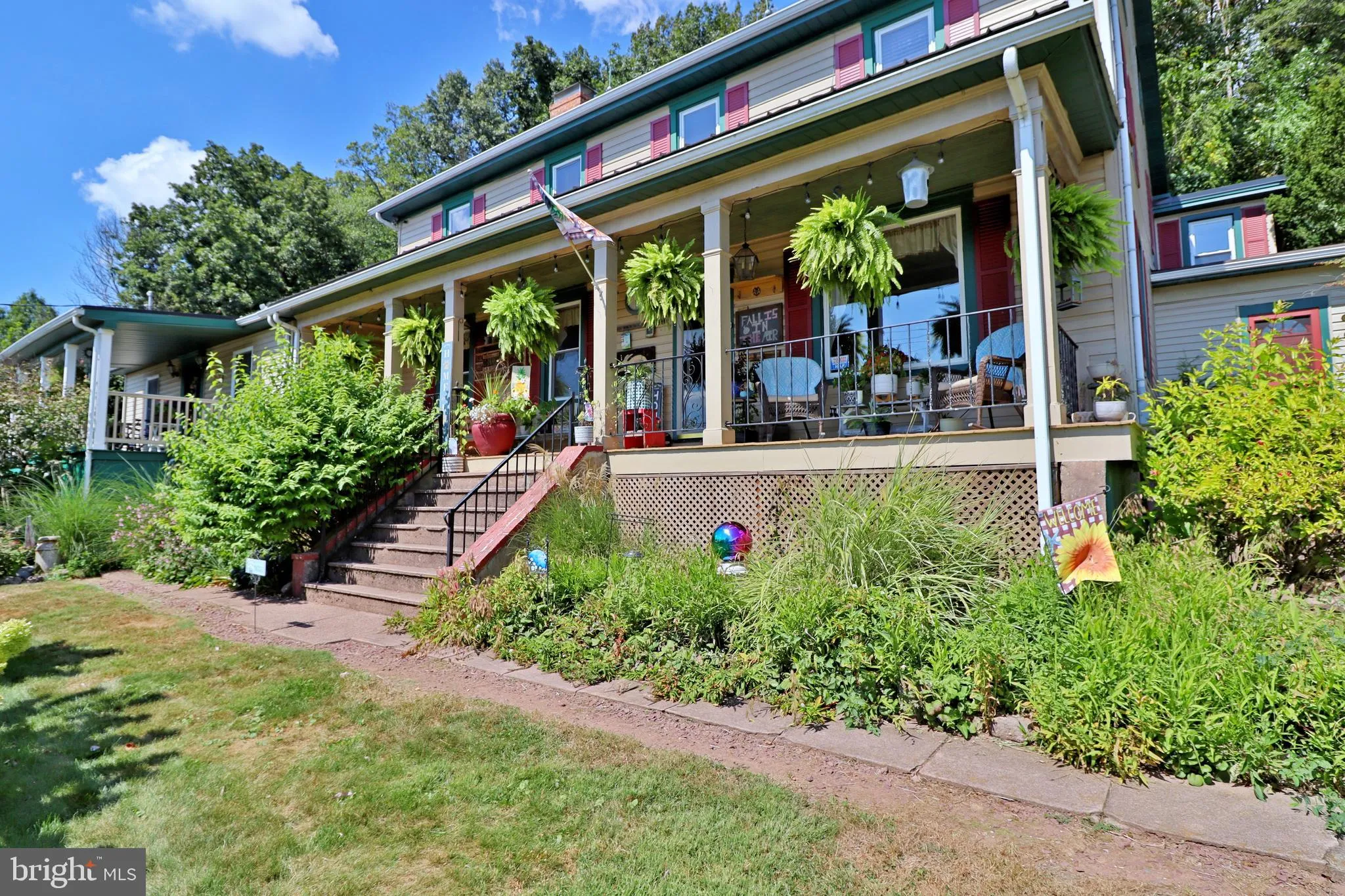 Reinholds, Pennsylvania 17569, United States, 6 Bedrooms Bedrooms, ,6 BathroomsBathrooms,Residential,Active,204343