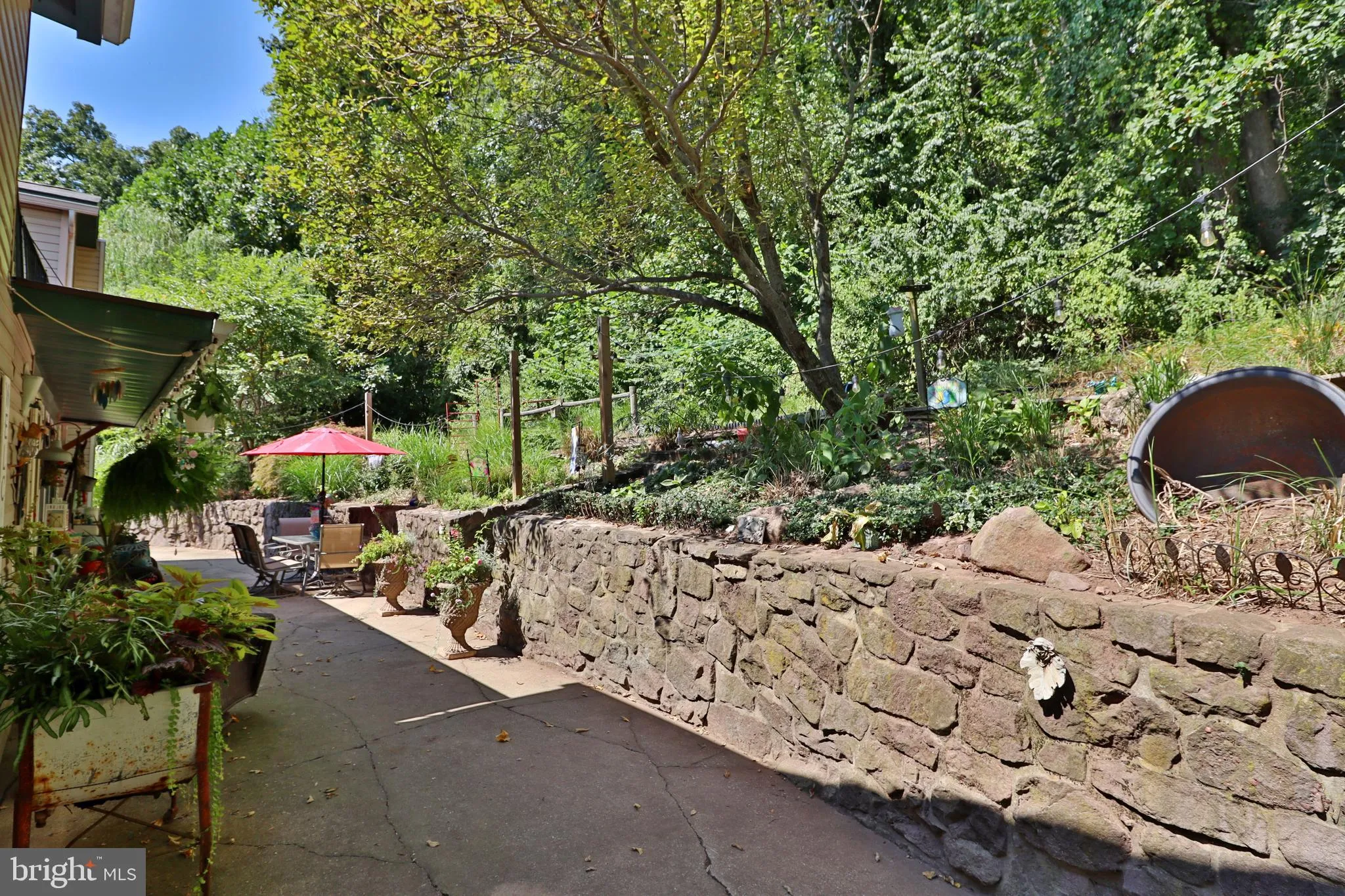 Reinholds, Pennsylvania 17569, United States, 6 Bedrooms Bedrooms, ,6 BathroomsBathrooms,Residential,Active,204343