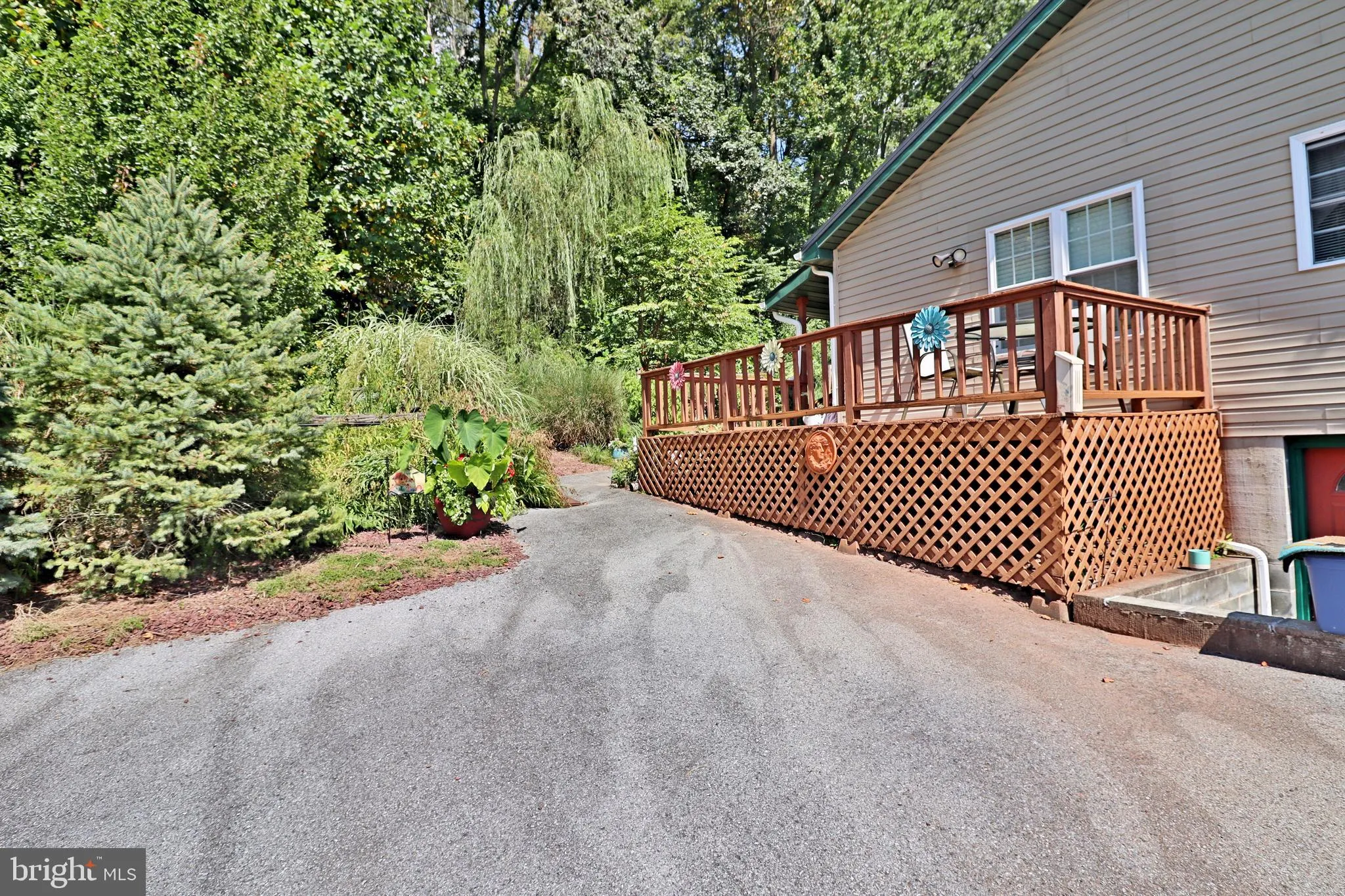 Reinholds, Pennsylvania 17569, United States, 6 Bedrooms Bedrooms, ,6 BathroomsBathrooms,Residential,Active,204343