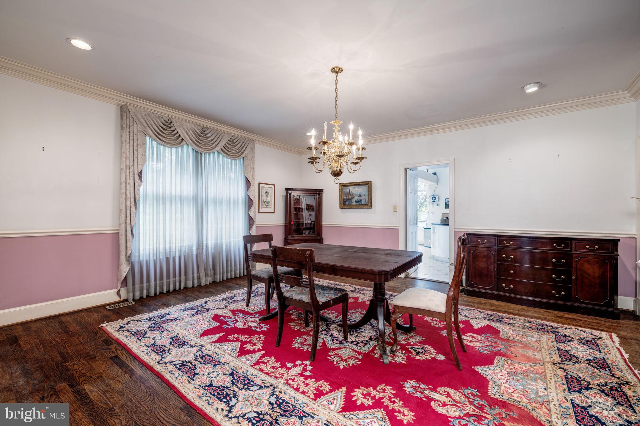 CHEVY CHASE - Residential