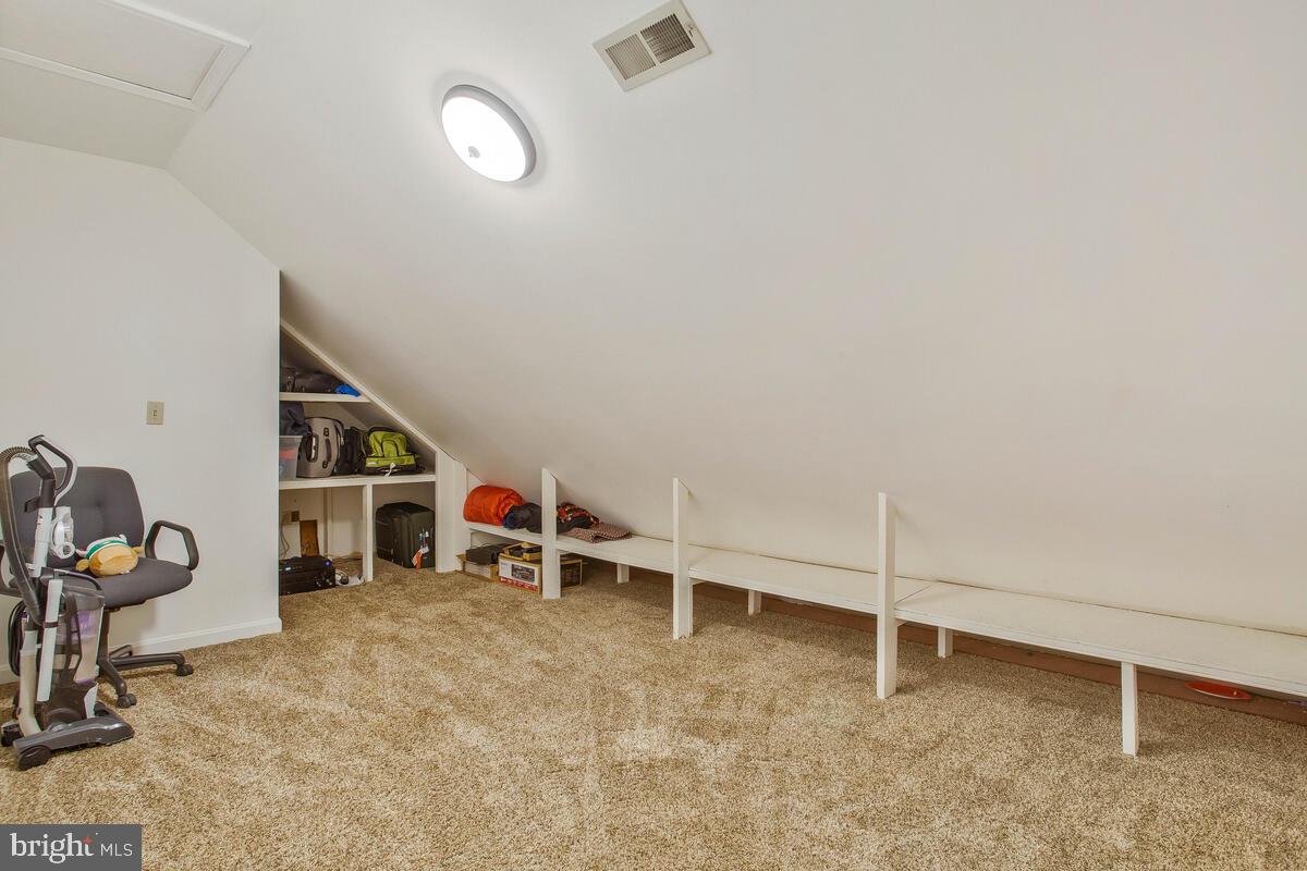 LYONS CREEK HUNDRED - Residential