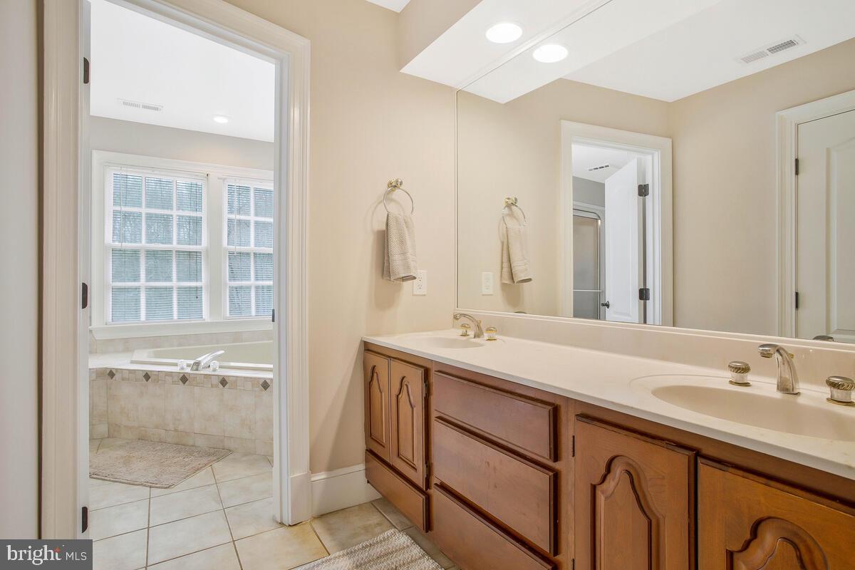 LYONS CREEK HUNDRED - Residential