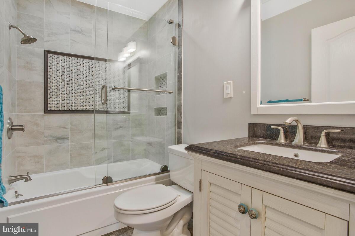 LYONS CREEK HUNDRED - Residential