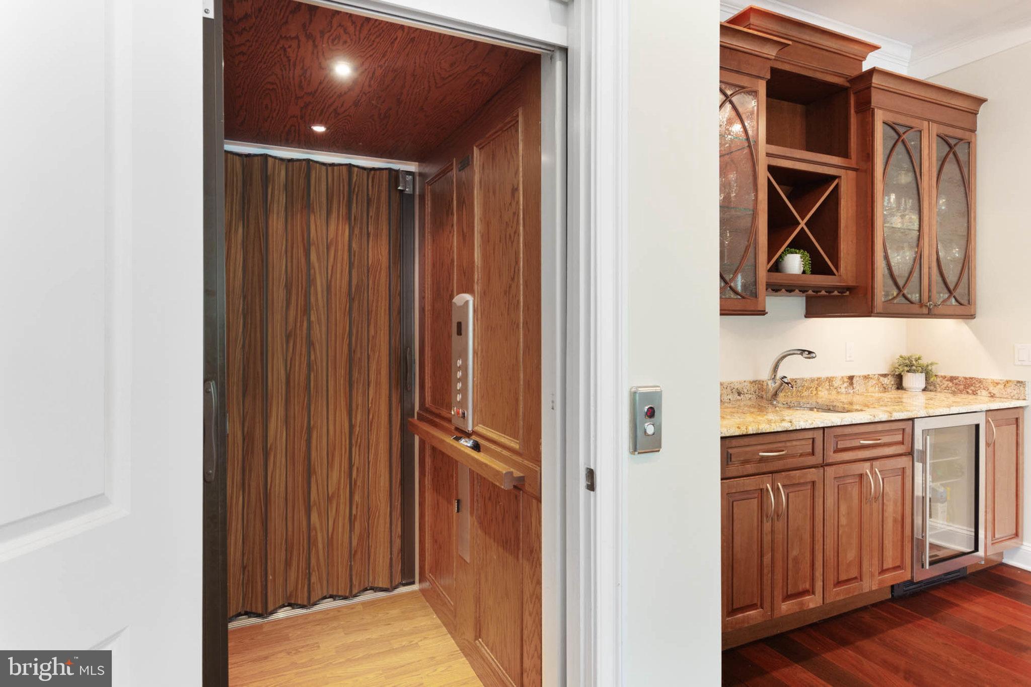 NANTUCKET ON THE SEVERN - Residential