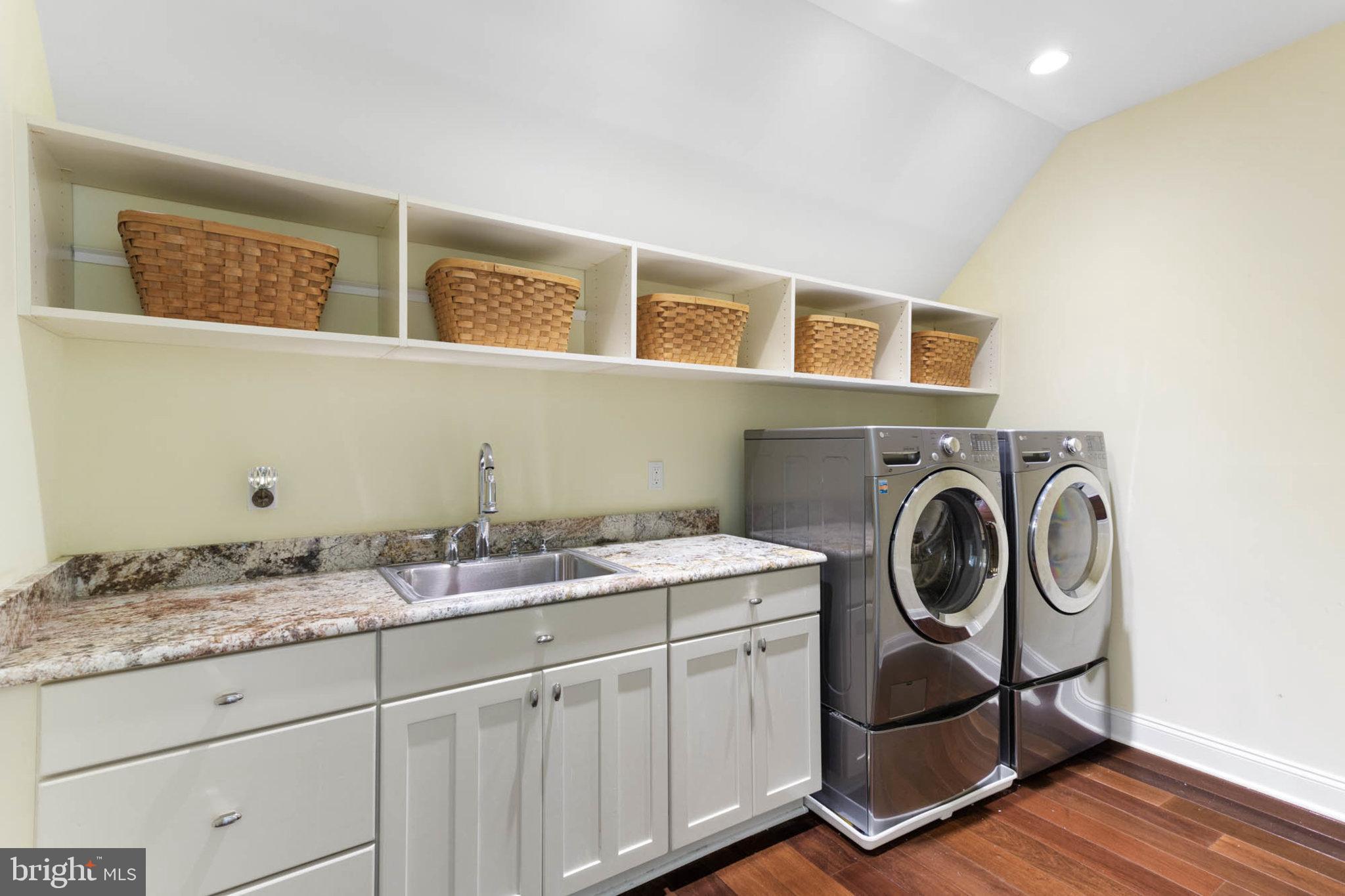 NANTUCKET ON THE SEVERN - Residential