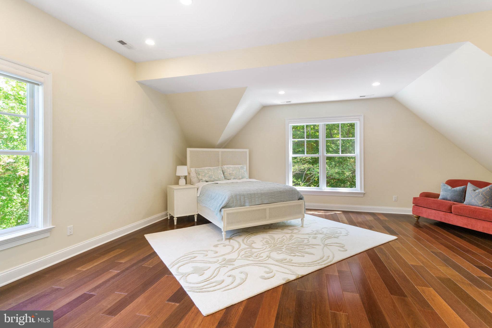 NANTUCKET ON THE SEVERN - Residential