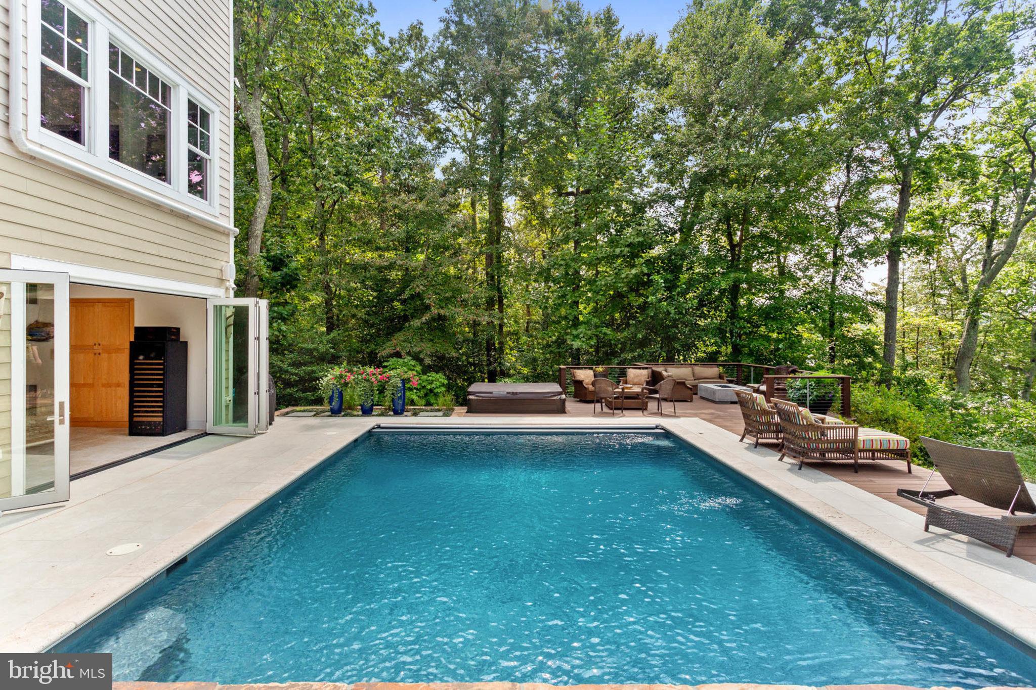 NANTUCKET ON THE SEVERN - Residential