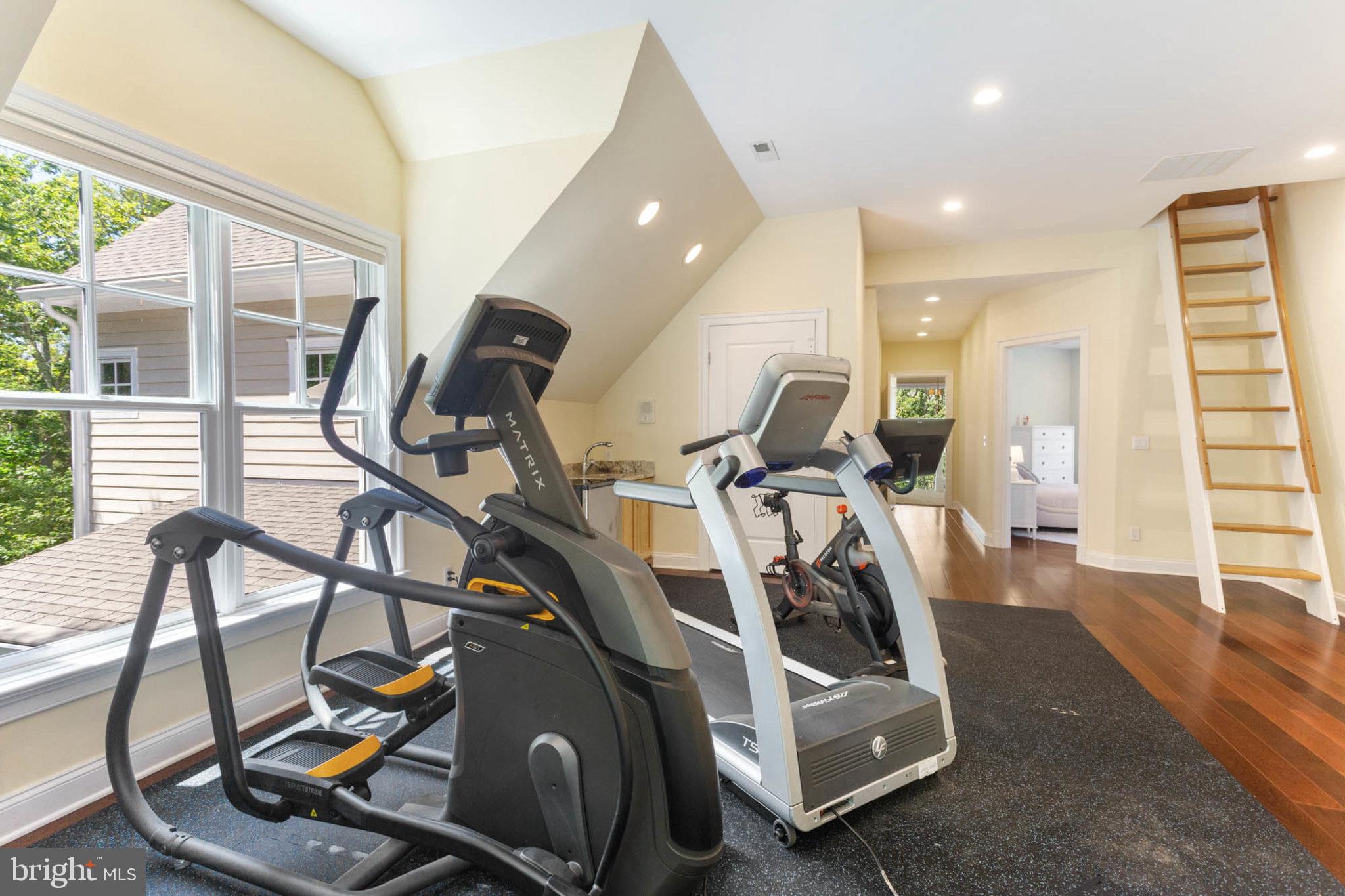 NANTUCKET ON THE SEVERN - Residential