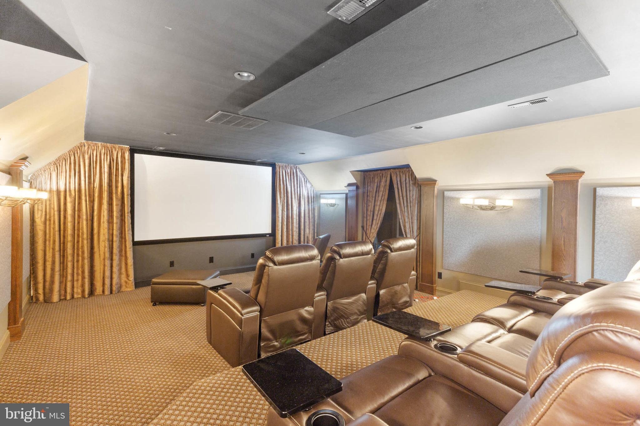 NANTUCKET ON THE SEVERN - Residential