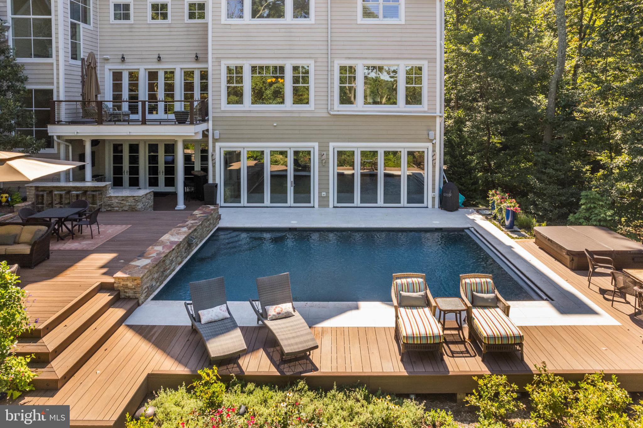 NANTUCKET ON THE SEVERN - Residential