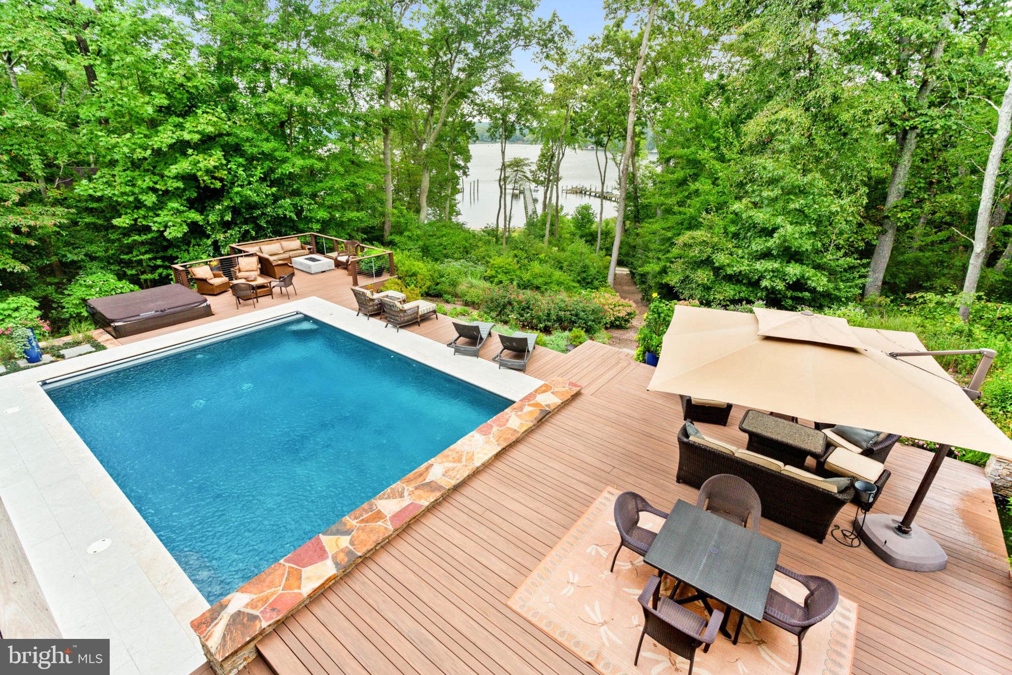 NANTUCKET ON THE SEVERN - Residential