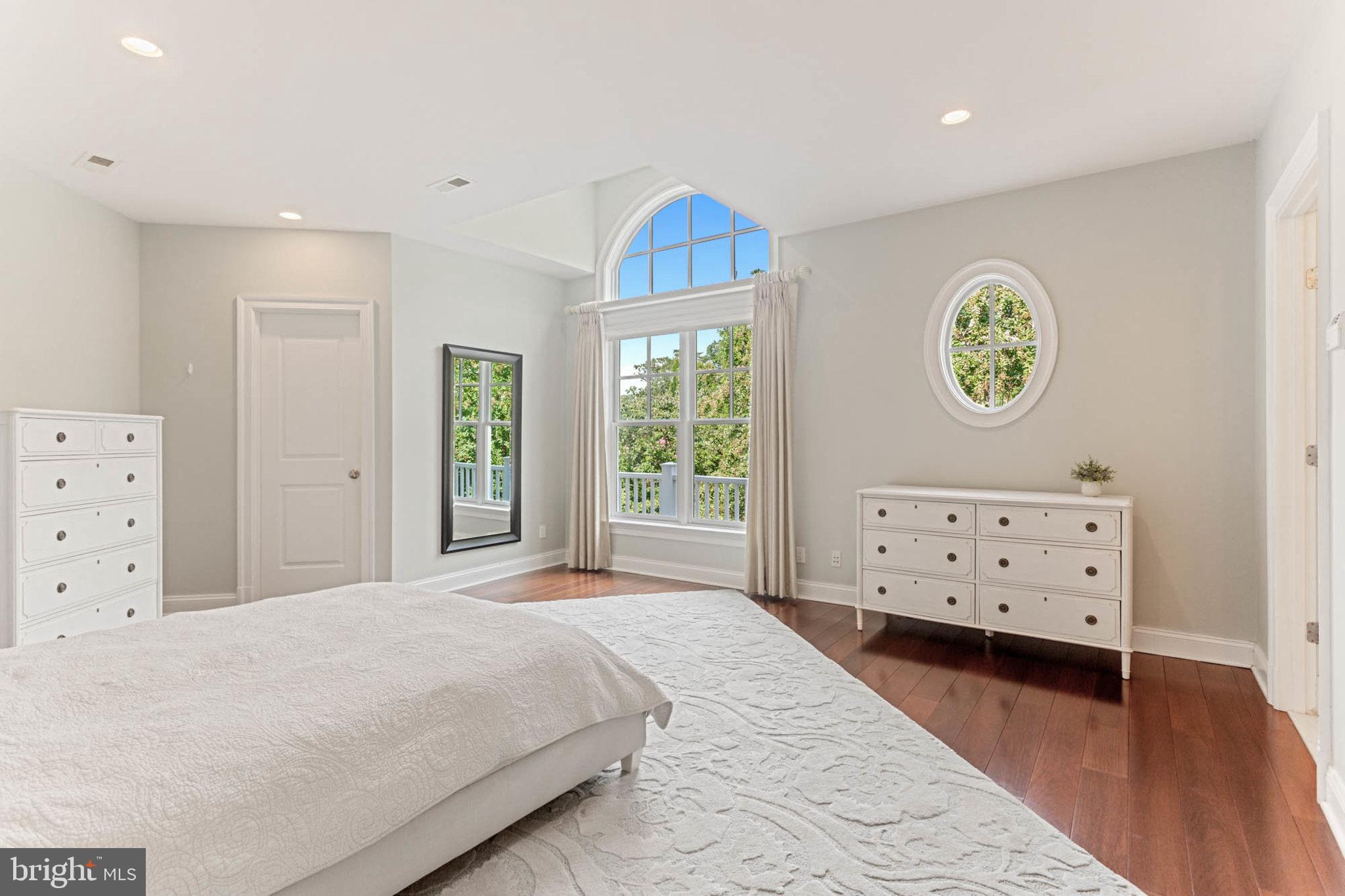 NANTUCKET ON THE SEVERN - Residential