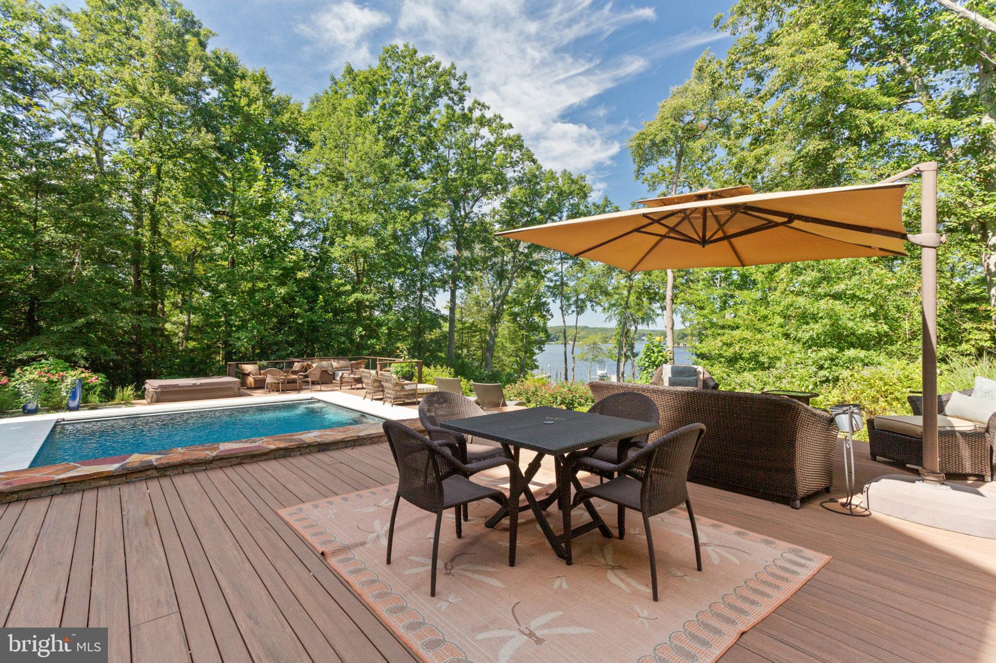 NANTUCKET ON THE SEVERN - Residential