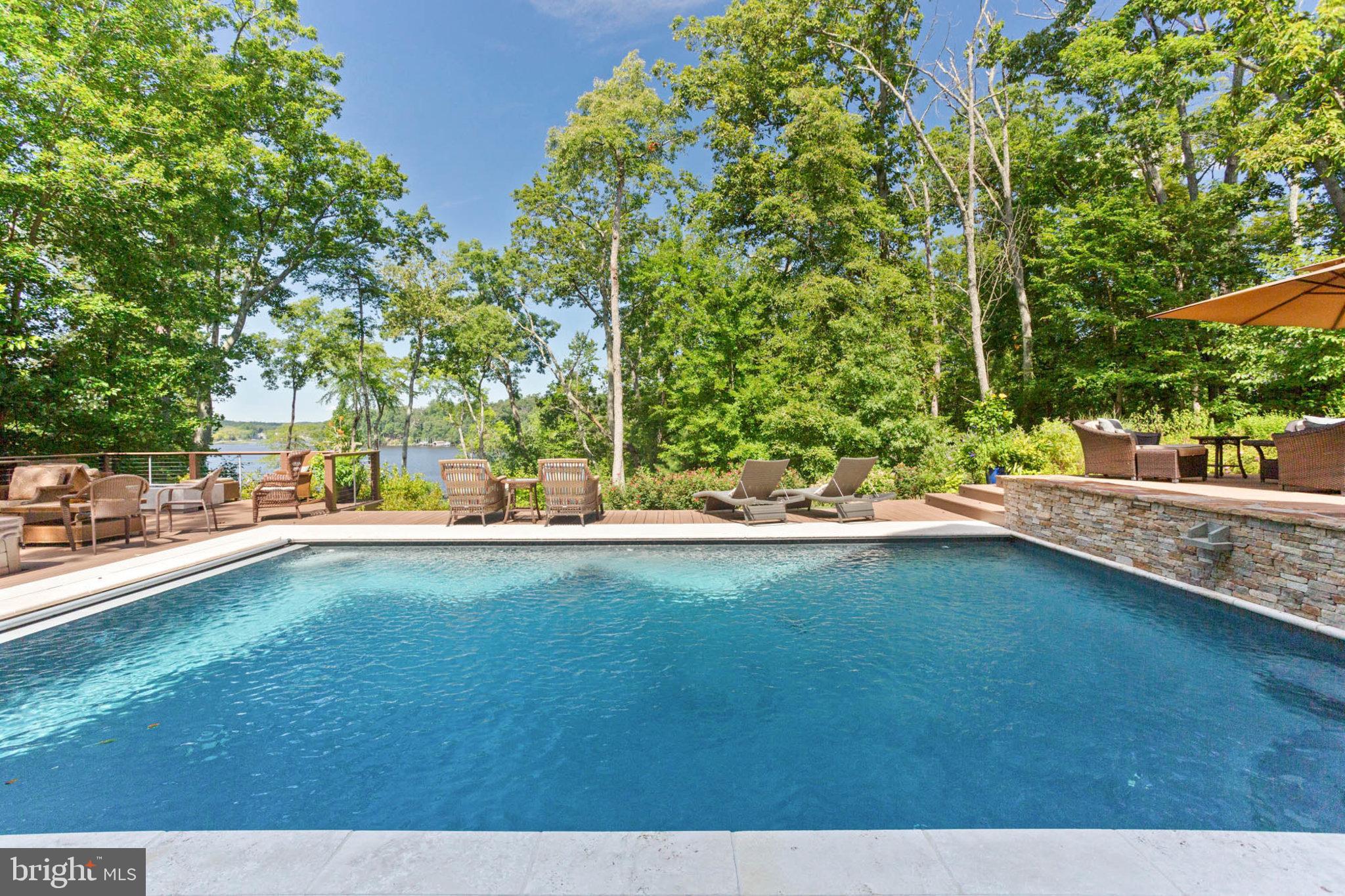 NANTUCKET ON THE SEVERN - Residential