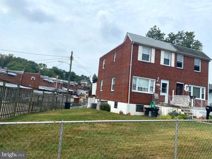 Lovingly maintained 3 bed 1 bath duplex home.    Hardwoods throughout, updated bath, partially finished basement. recent hvac, water heater, washer/dryer.   Nice side yard and rear deck or easily convert to parking.