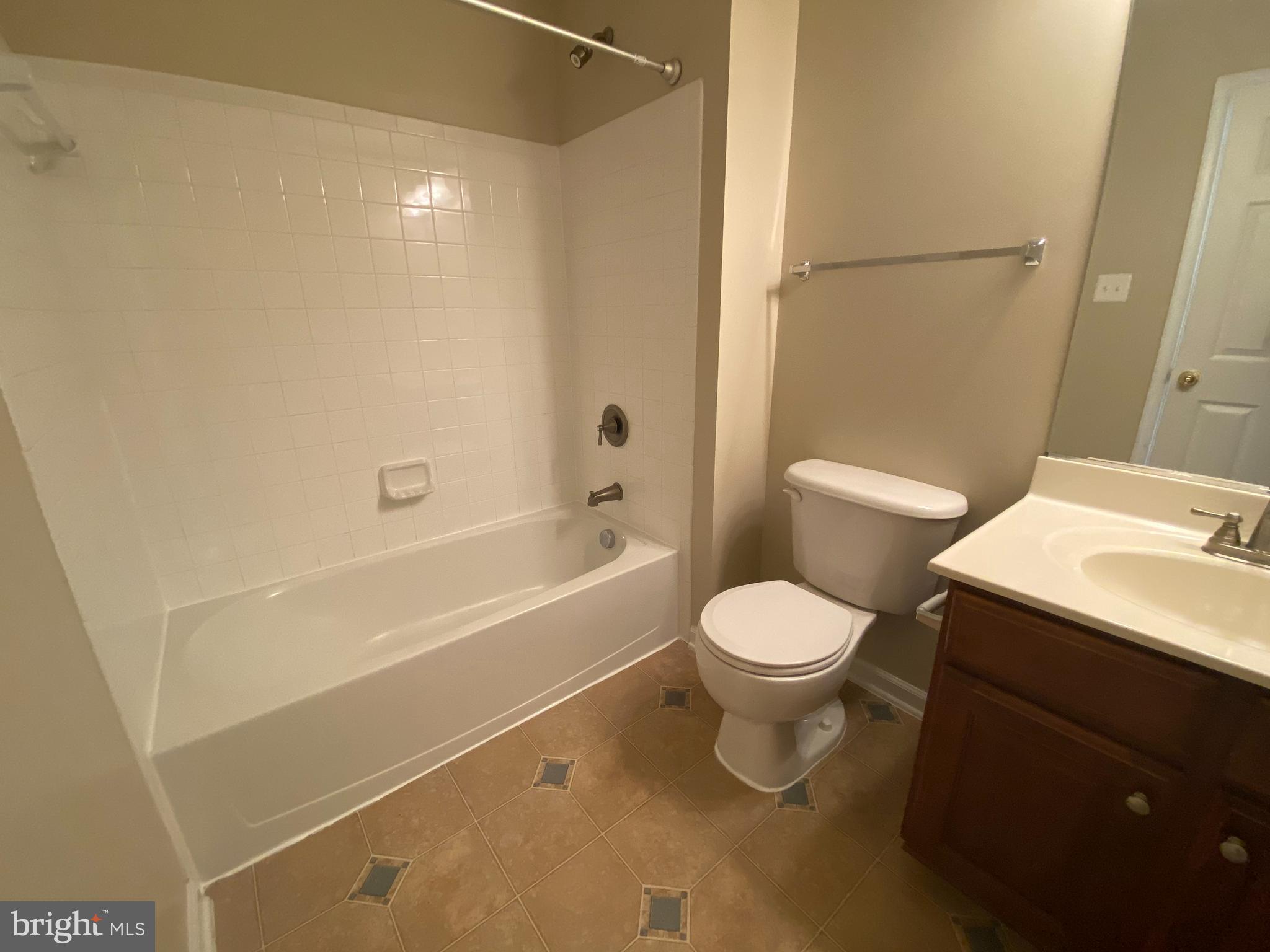 THE FALLS AT LEE'S PARKE - Residential