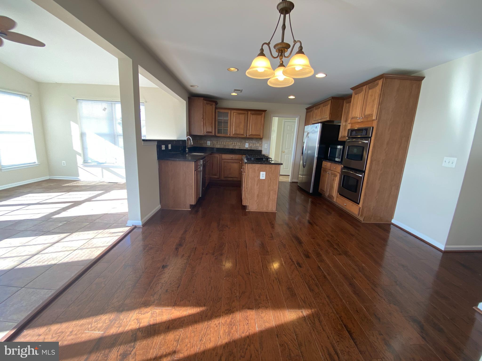 THE FALLS AT LEE'S PARKE - Residential