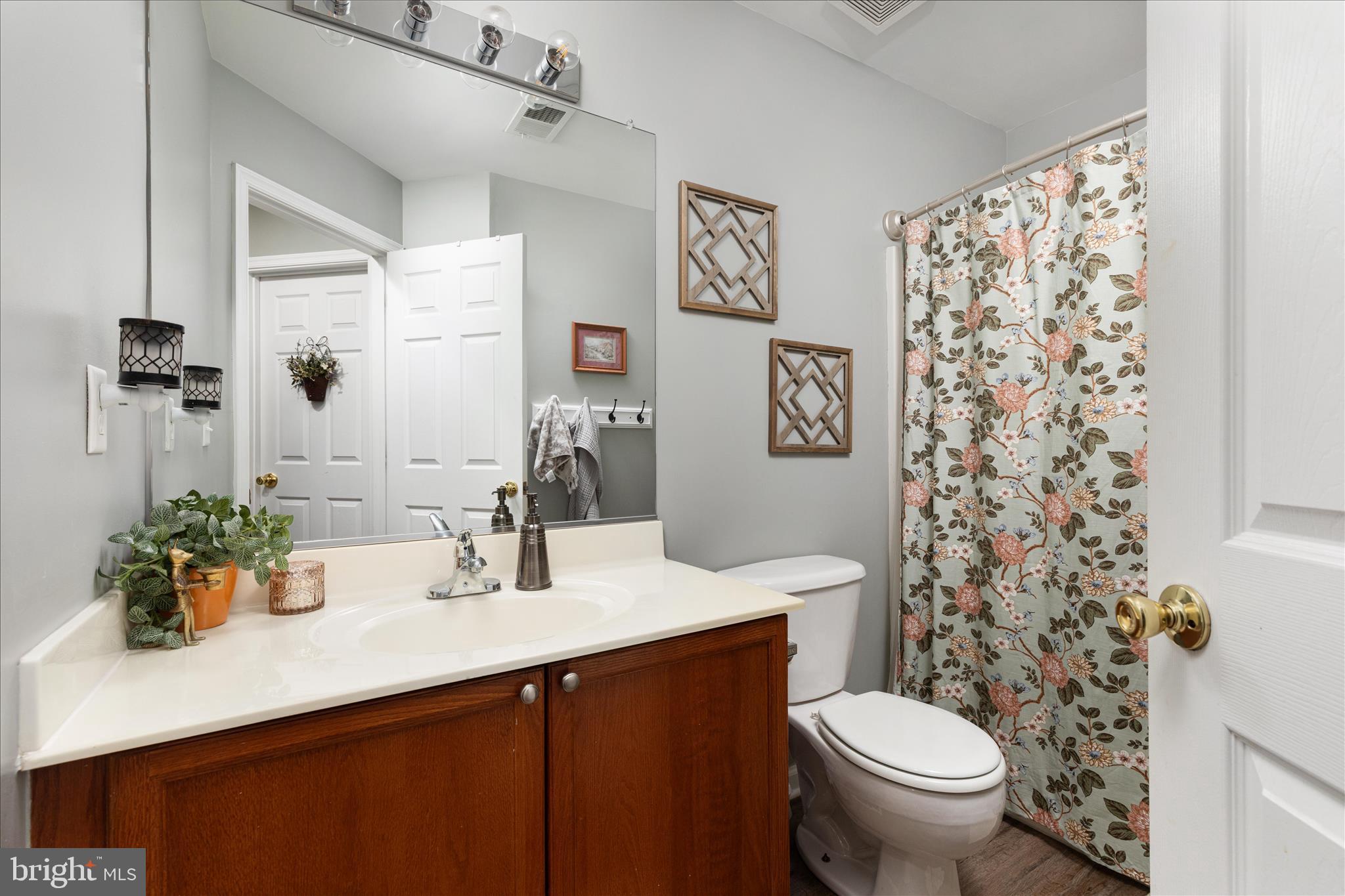 CRYSTAL HILL TOWNHOUSES - Residential