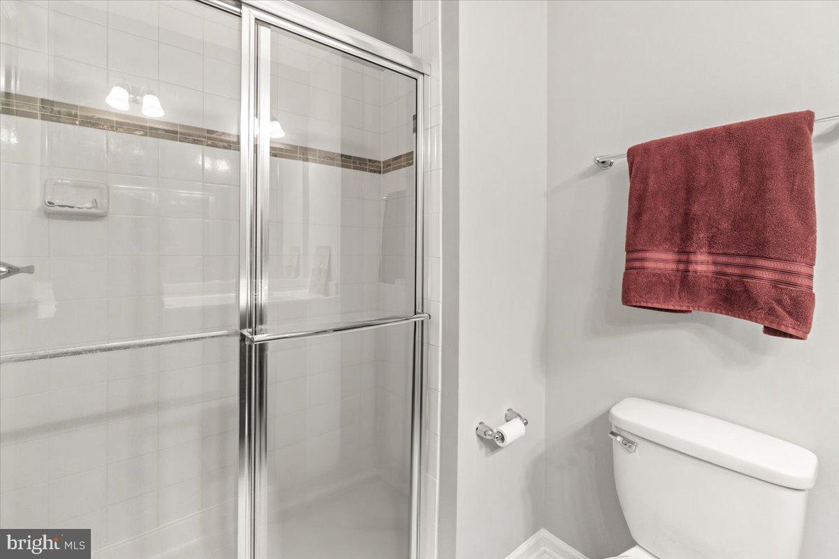 CREEKSIDE - Residential